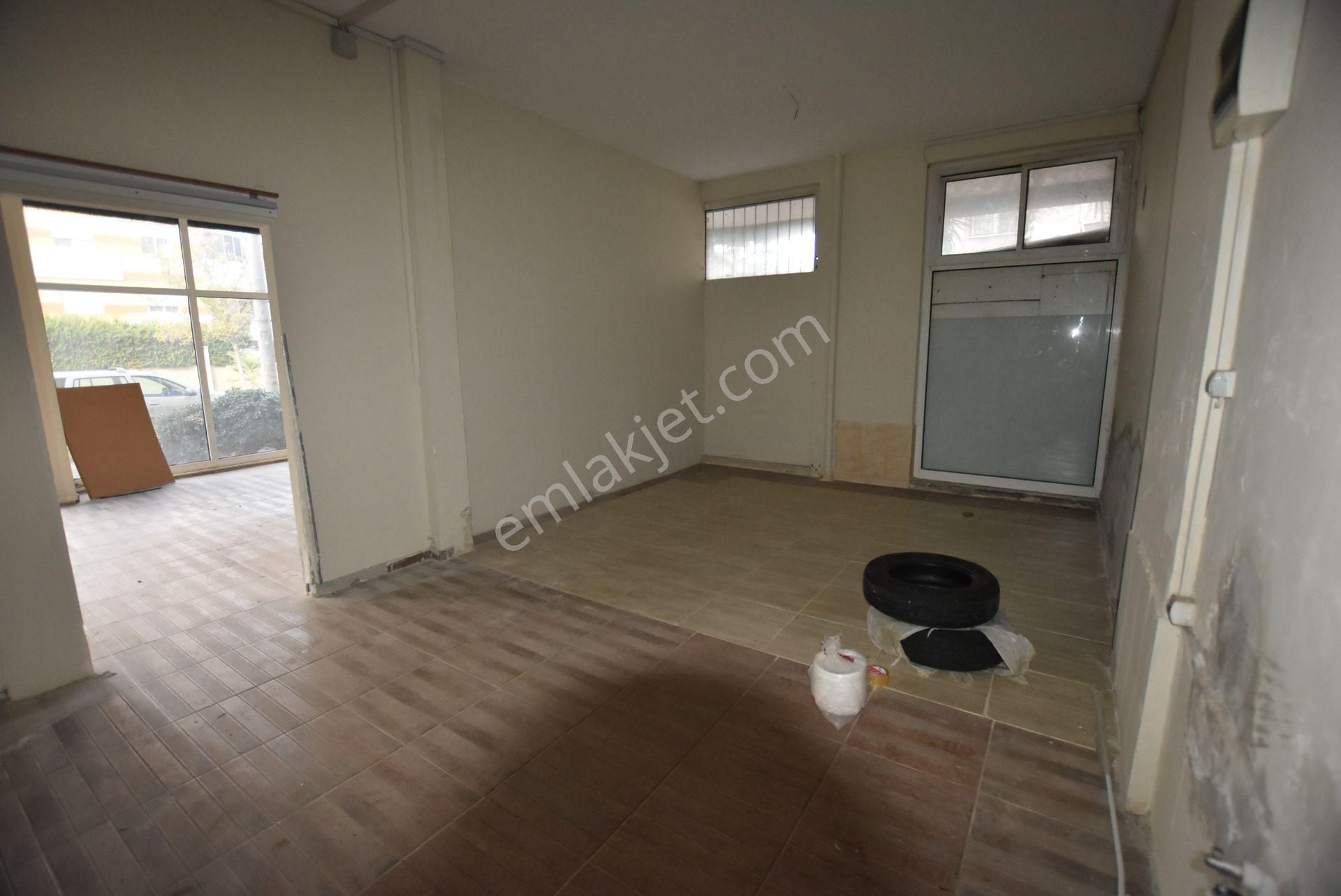 Emin'den Cadde Üstü Ön Bahçeli Mülk - Görsel 9