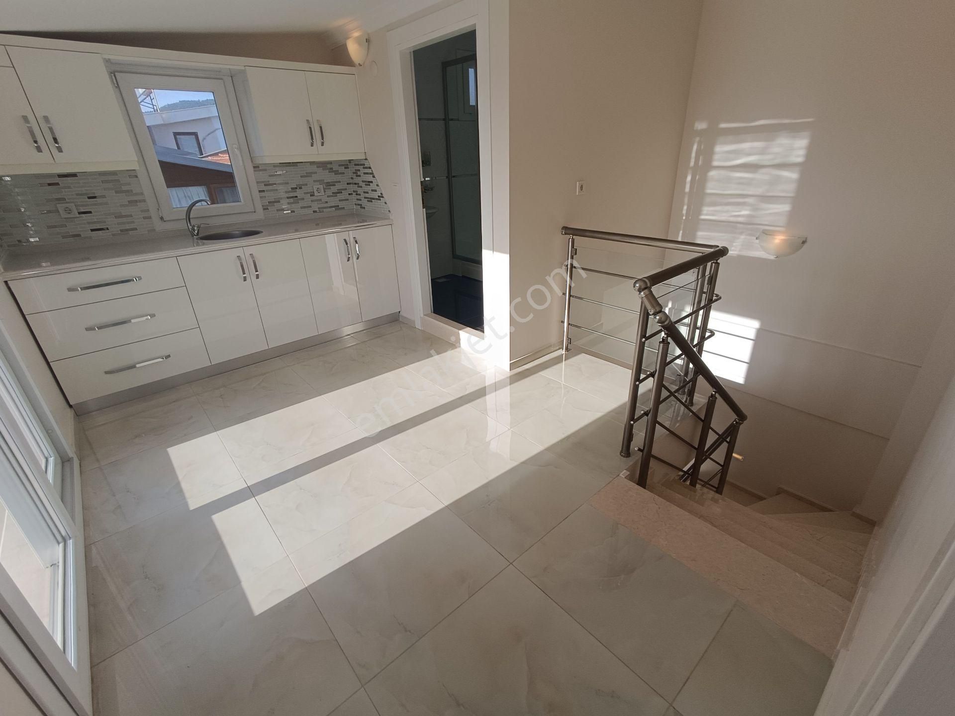 Özdere'de Köşe Konumda Geniş Ferah 4+1 Villa | Gökçen Emlak - Görsel 28