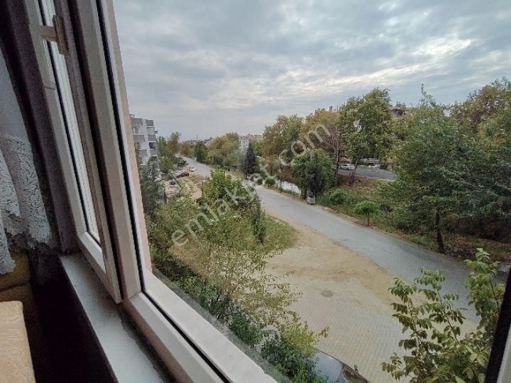 Balıkesir Edremit Akçayda Satılık Eşyalı Ara Kat Üç Cepheli Daire - Görsel 6