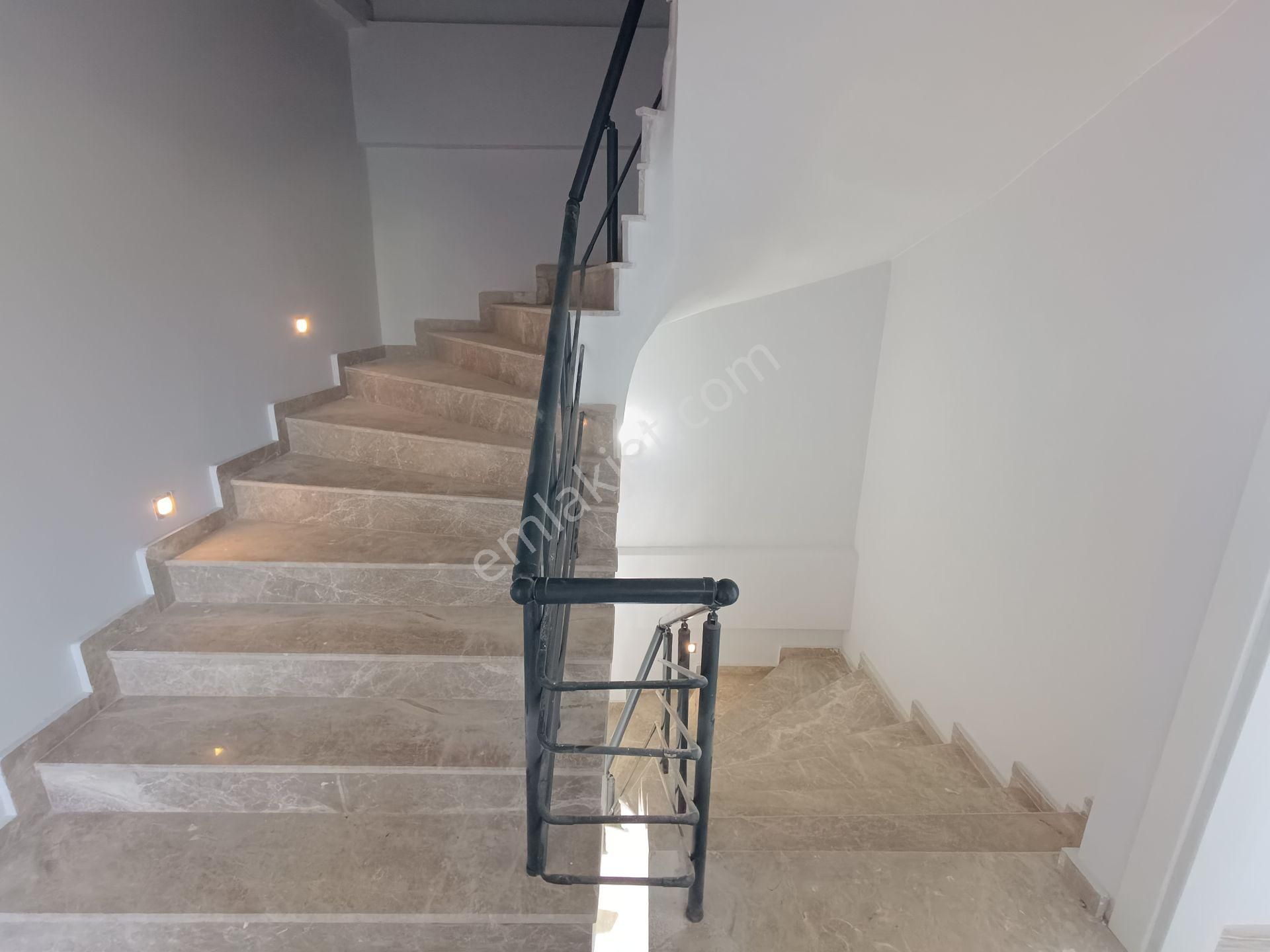 Özdere'de Köşe Konumda 2+1 Geniş Bahçeli Sıfır Villa | Gökçen Emlak - Görsel 4