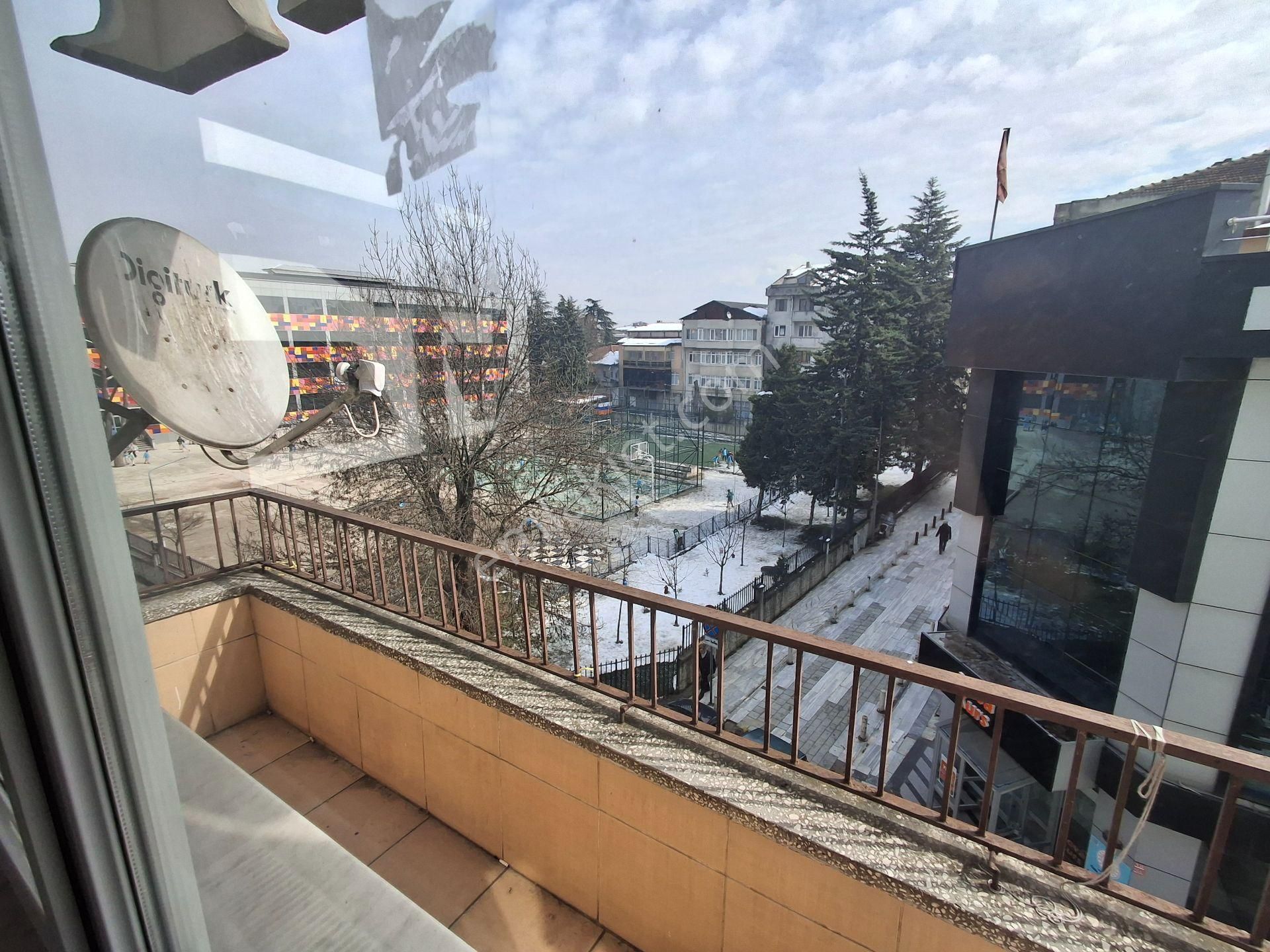 Fırsat!! Düzce, Spor Sok. 2+1 Açık Mutfak Net 80m² Satılık Daire - Görsel 11