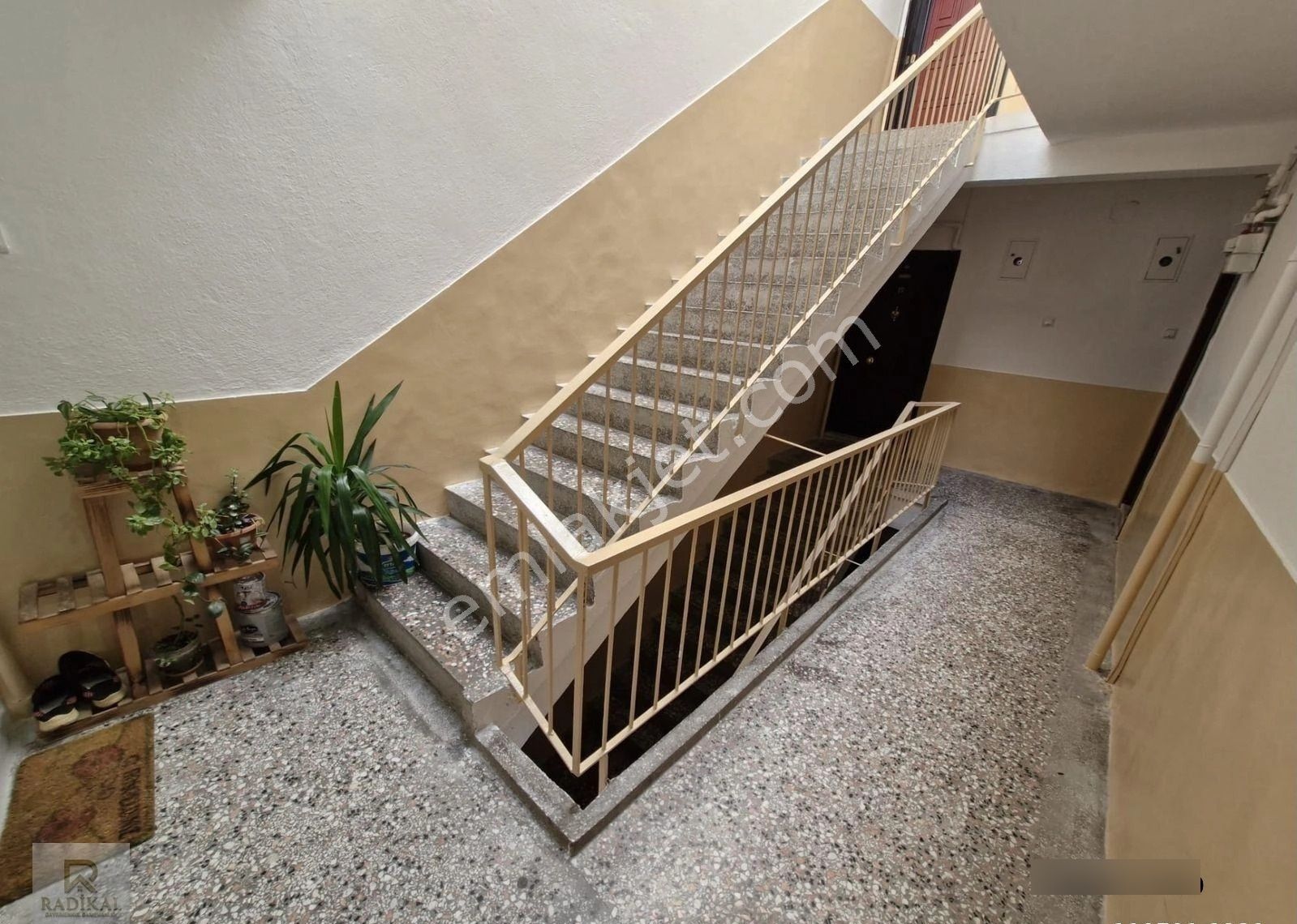 Murat Mahallesi Ulubey Sokakta Oturuma Hazır Kiralık 3+1 Daire........ - Görsel 16