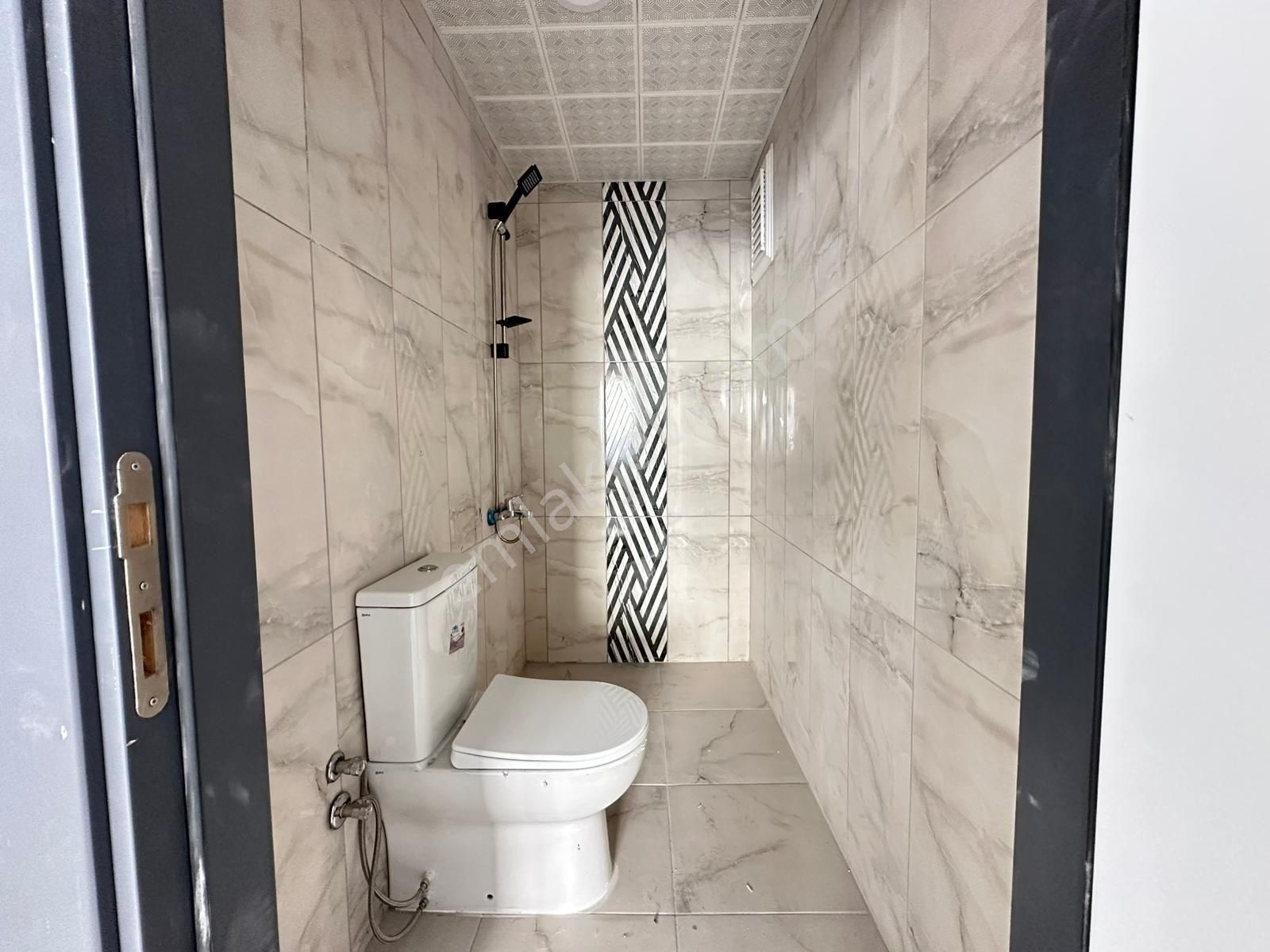 Karapürçek Mahallesinde Külliye Mevki 3+1 Full Yapılı Daire - Görsel 10
