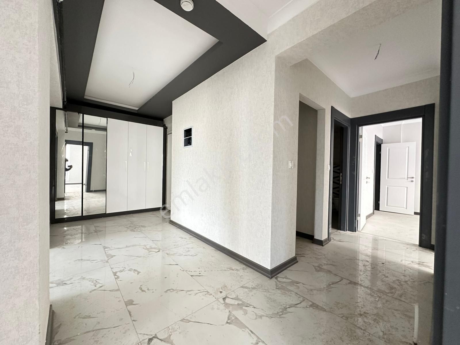 Karapürçek Mahallesinde Külliye Mevki 3+1 Full Yapılı Daire - Görsel 16