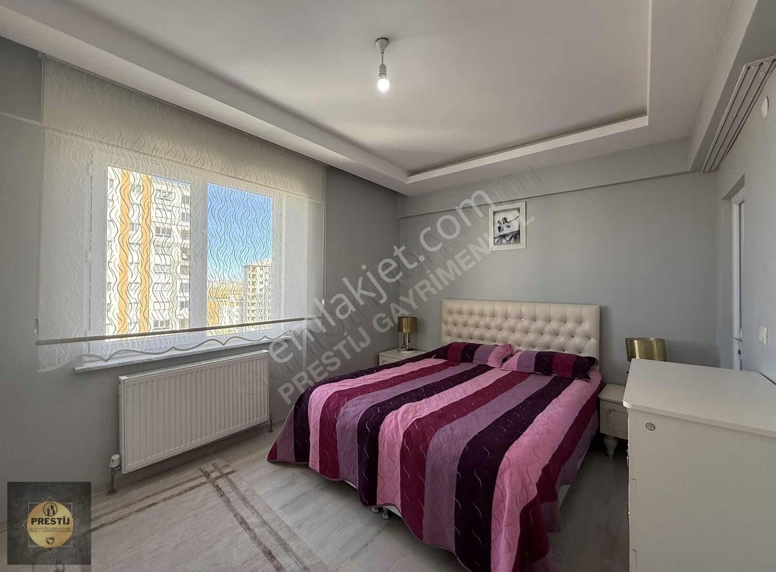 Ana Cadde Üzeri K. Otoparklı - Geniş Oturumlu Meskenli Daire - Görsel 11