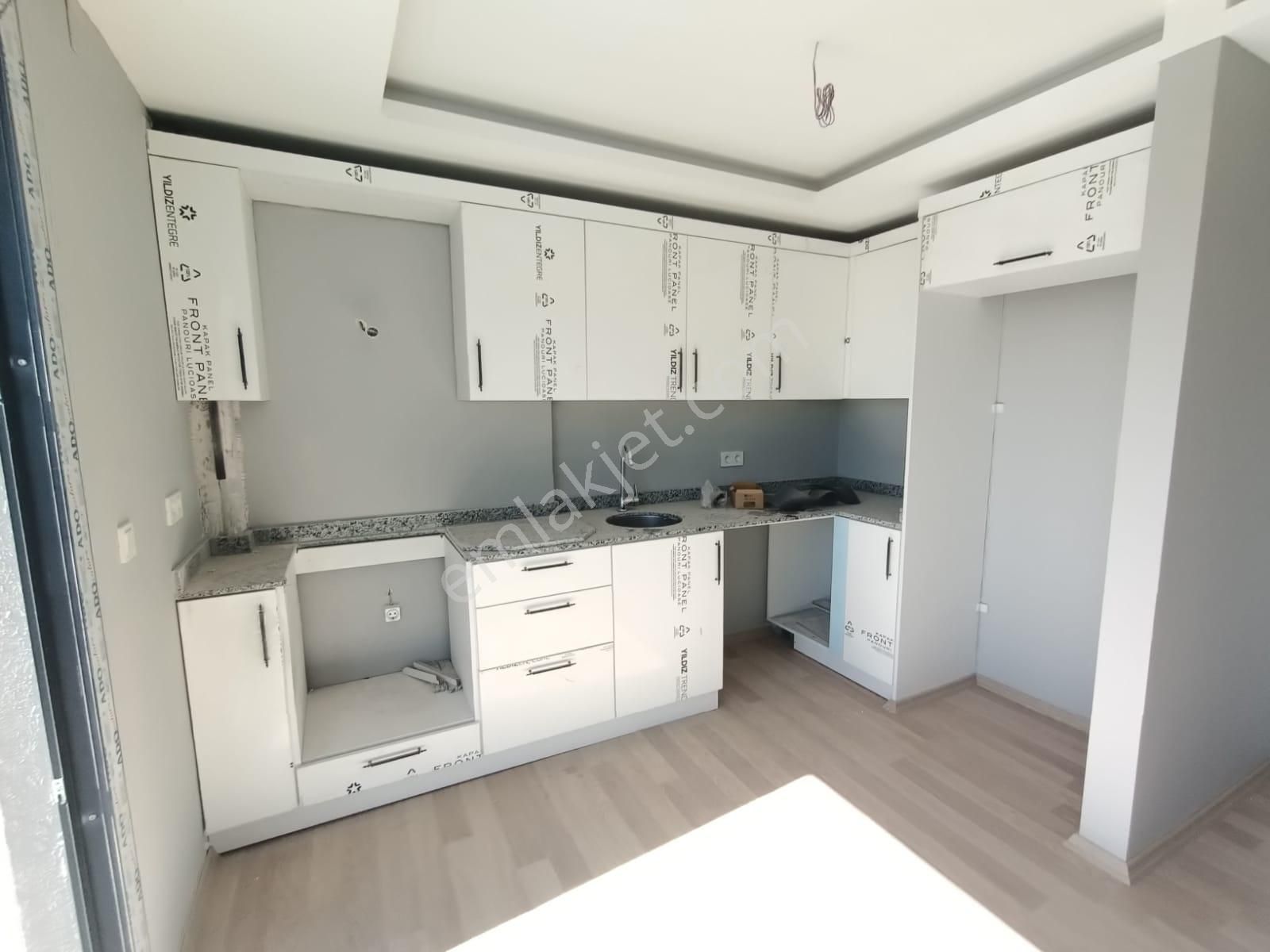 İz'den Bulvar Üzeri Site İçin'de Emsalsiz Fırsat Dairesi - Görsel 3