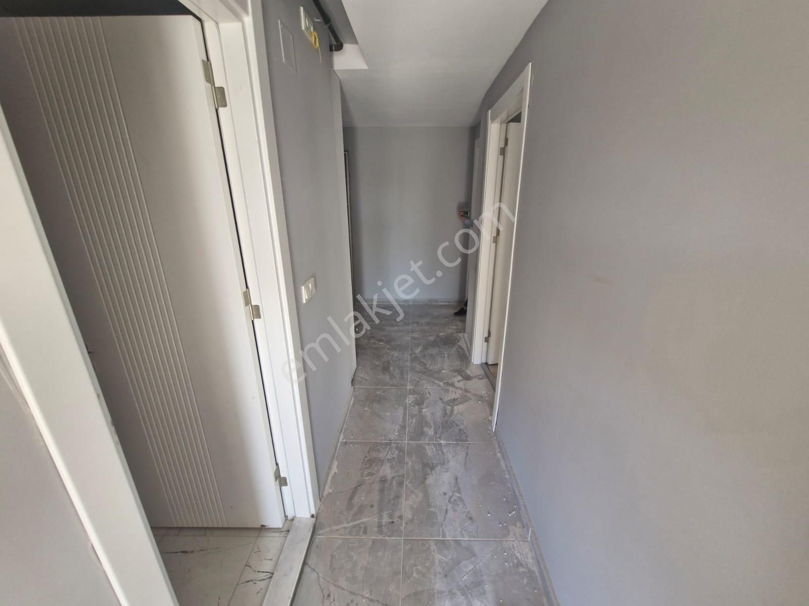 İz'den Bulvar Üzeri Site İçin'de Emsalsiz Fırsat Dairesi - Görsel 13