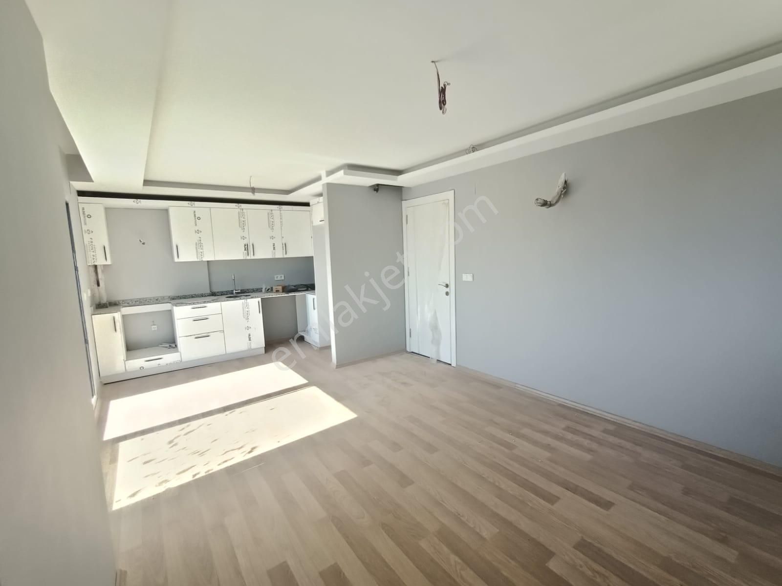 İz'den Bulvar Üzeri Site İçin'de Emsalsiz Fırsat Dairesi - Görsel 6