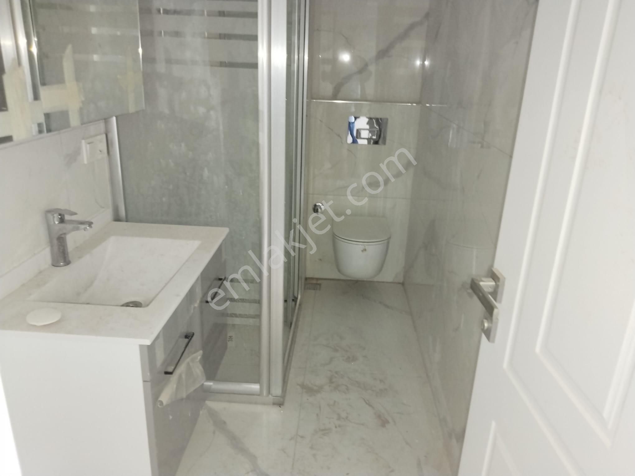 Bayrampaşa Altıntepsi Mahallesi Satılık Çatı Arası Piyesli Dublex Daire - Görsel 7