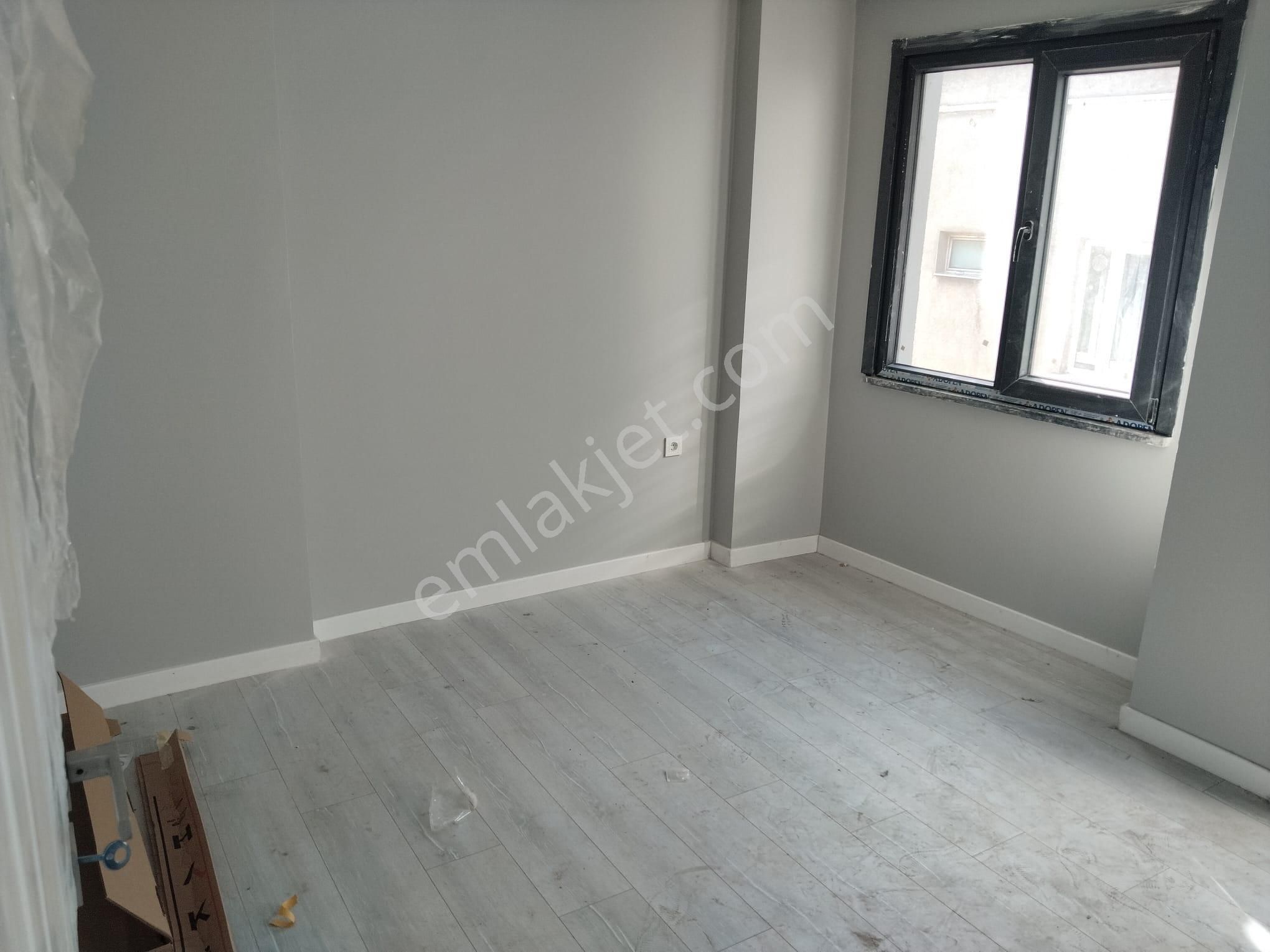 Bayrampaşa Altıntepsi Mahallesi Satılık Çatı Arası Piyesli Dublex Daire - Görsel 16