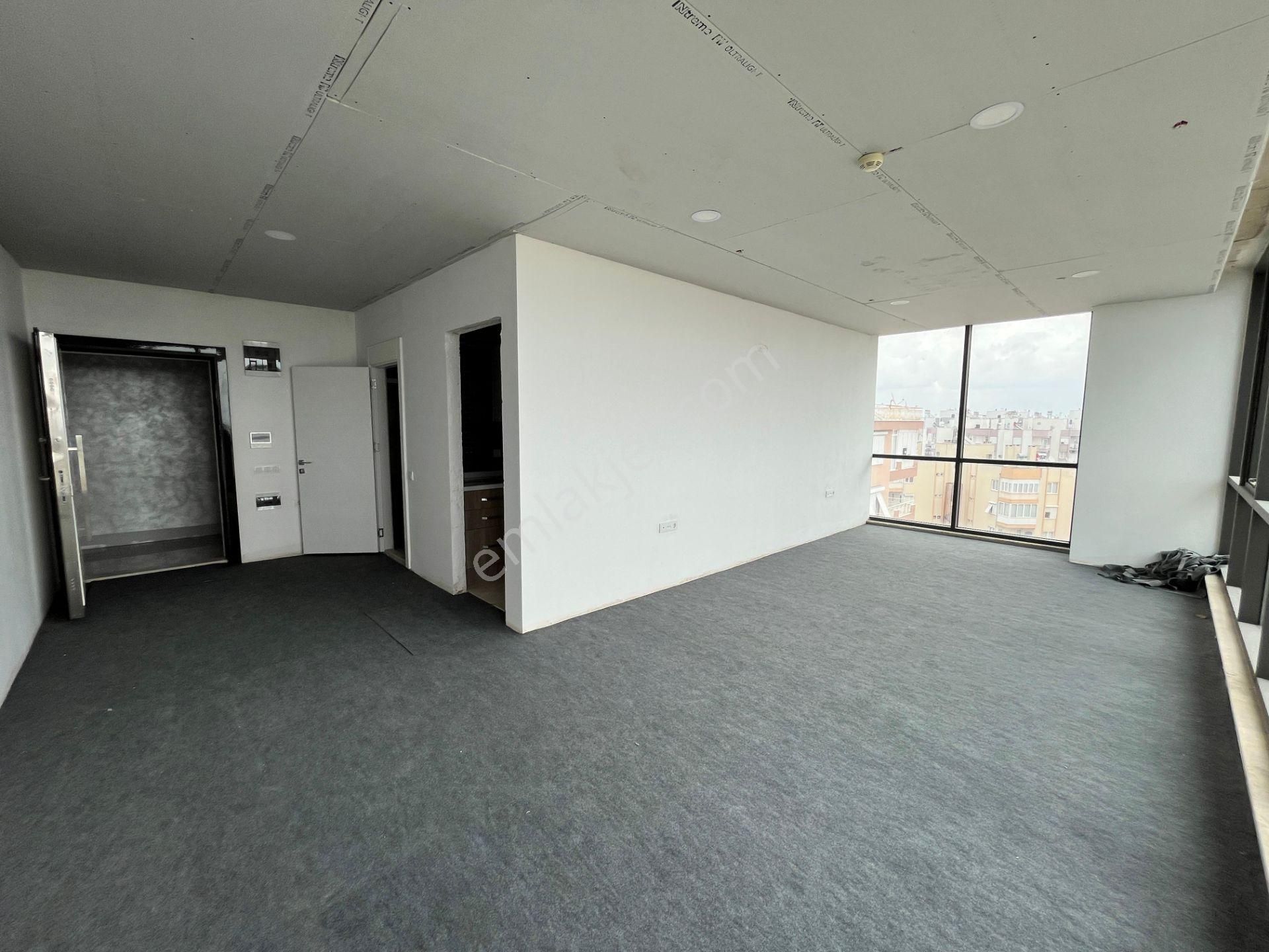 Full Deniz Manzaralı Plazada Kiralık Ofis - Görsel 8