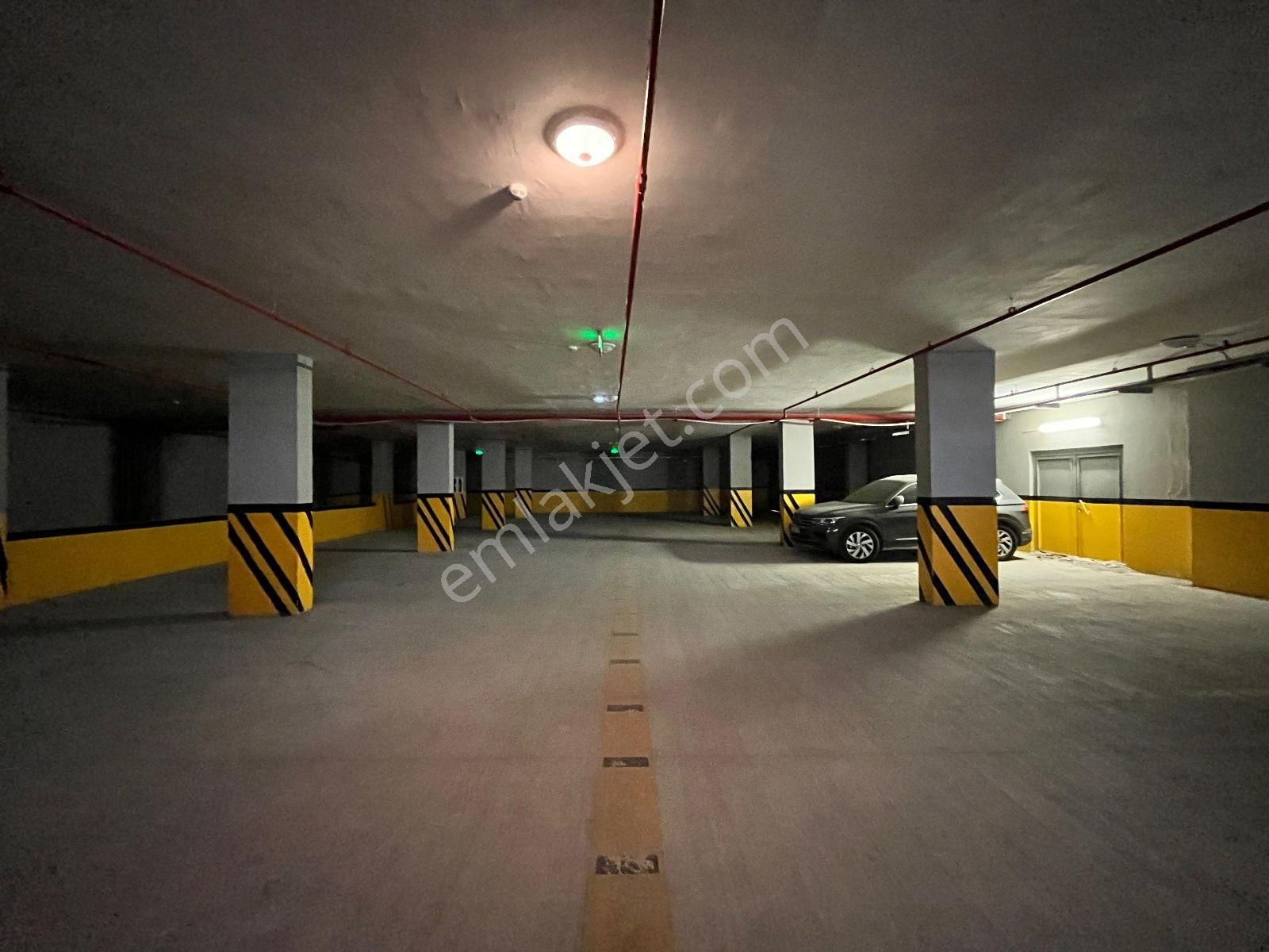 Full Deniz Manzaralı Plazada Kiralık Ofis - Görsel 23