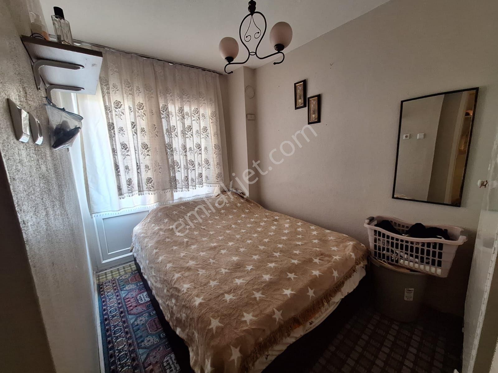 Salimbey Mahallesinde çarşı İçinde Ziraat Bankası Karşısı 1+1 55m2  eşyalı Daire - Görsel 3