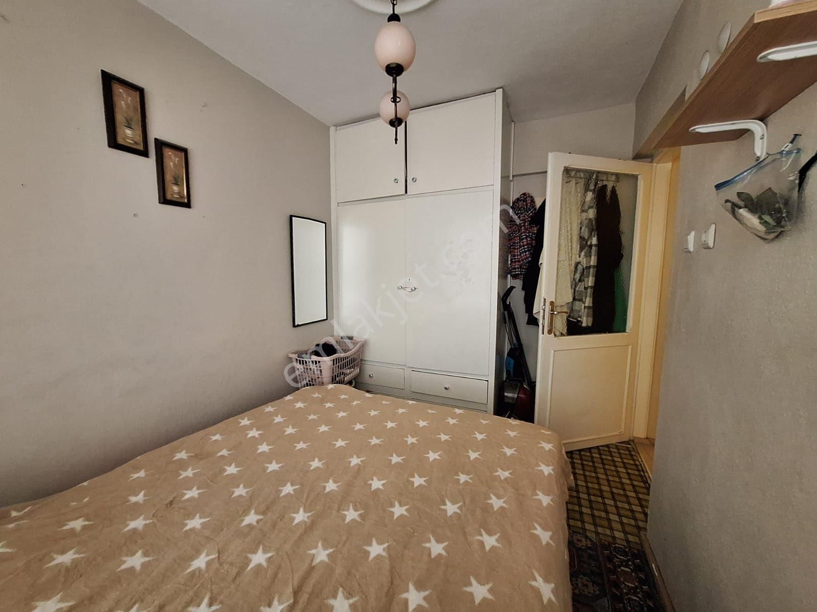 Salimbey Mahallesinde çarşı İçinde Ziraat Bankası Karşısı 1+1 55m2  eşyalı Daire - Görsel 4