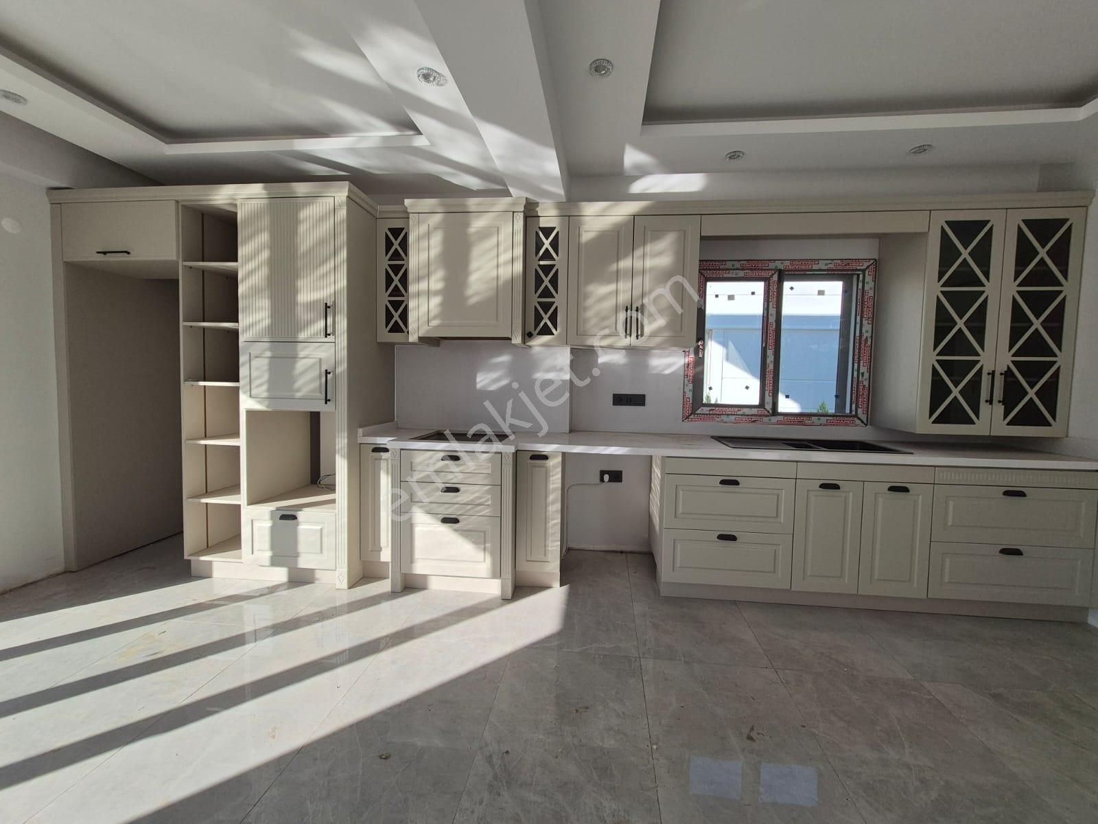 Sabri Pınarbaşı Gayrimenkul'den Akçay'da Satılık Sıfır Tek Müstakil Havuzlu Villa - Görsel 5