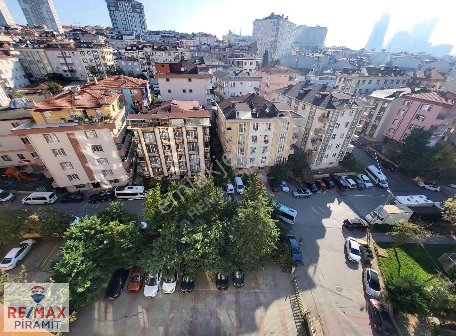 Ümraniye Krizantem Sokakta Resepsiyonlu Sitede Fırsat Daire - Görsel 16