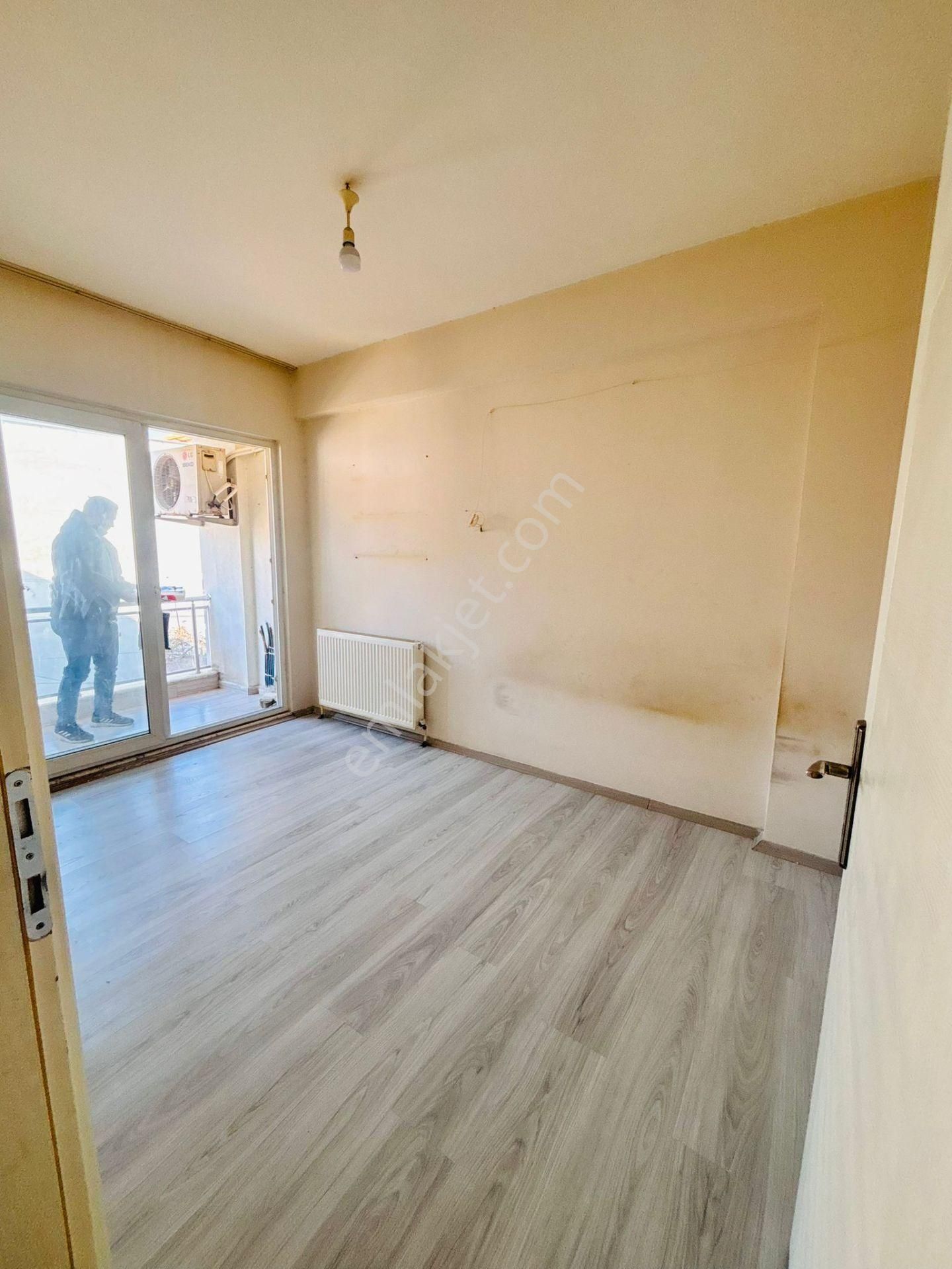 Sümer'de Kampüse Yakın Konumda Ve Balkonlu Satılık 1+1 Daire - Görsel 5