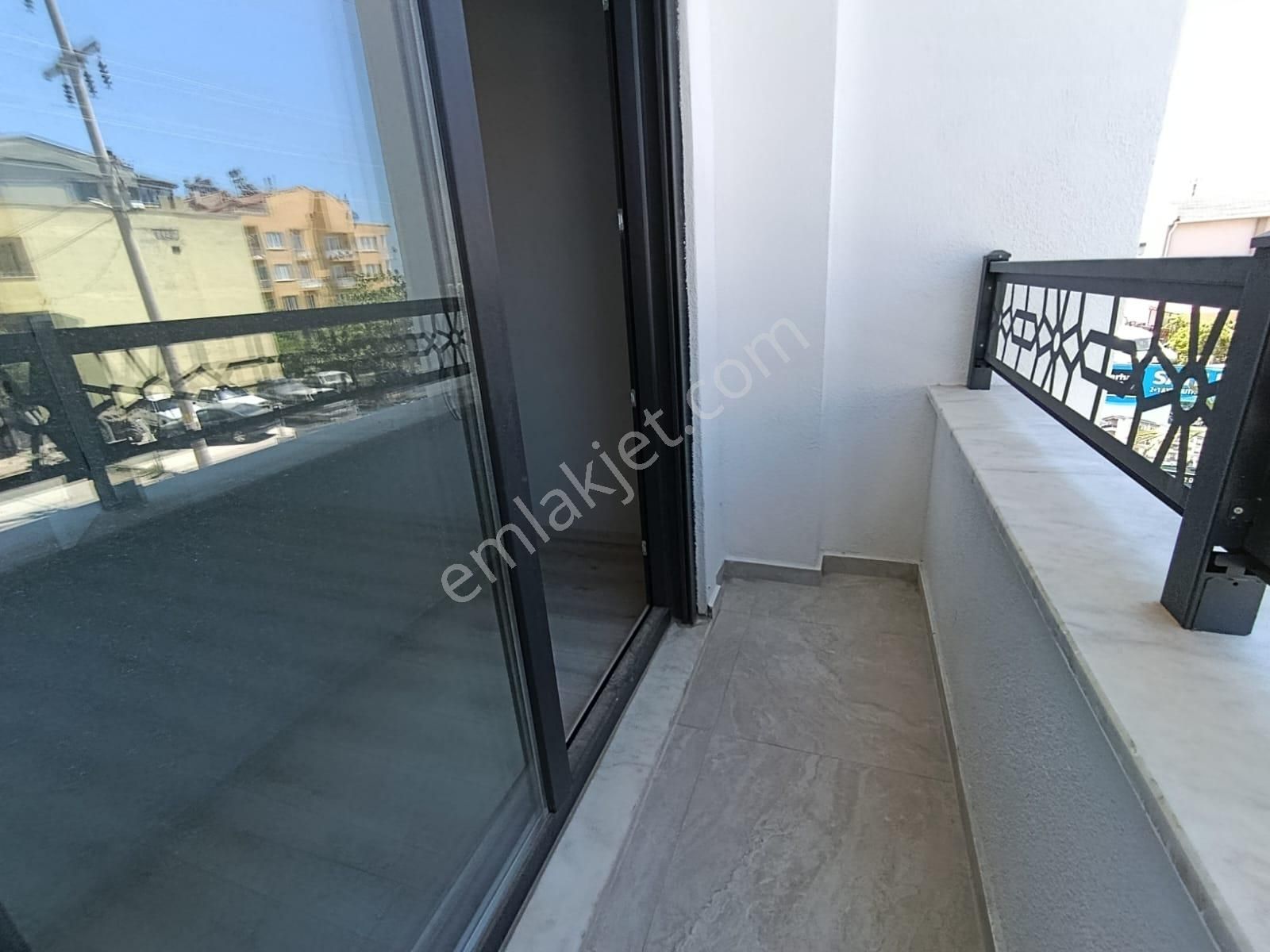 Kerim'den Küçükkuyu Merkezde Satılık 2+1 Site İçi Daire - Görsel 2