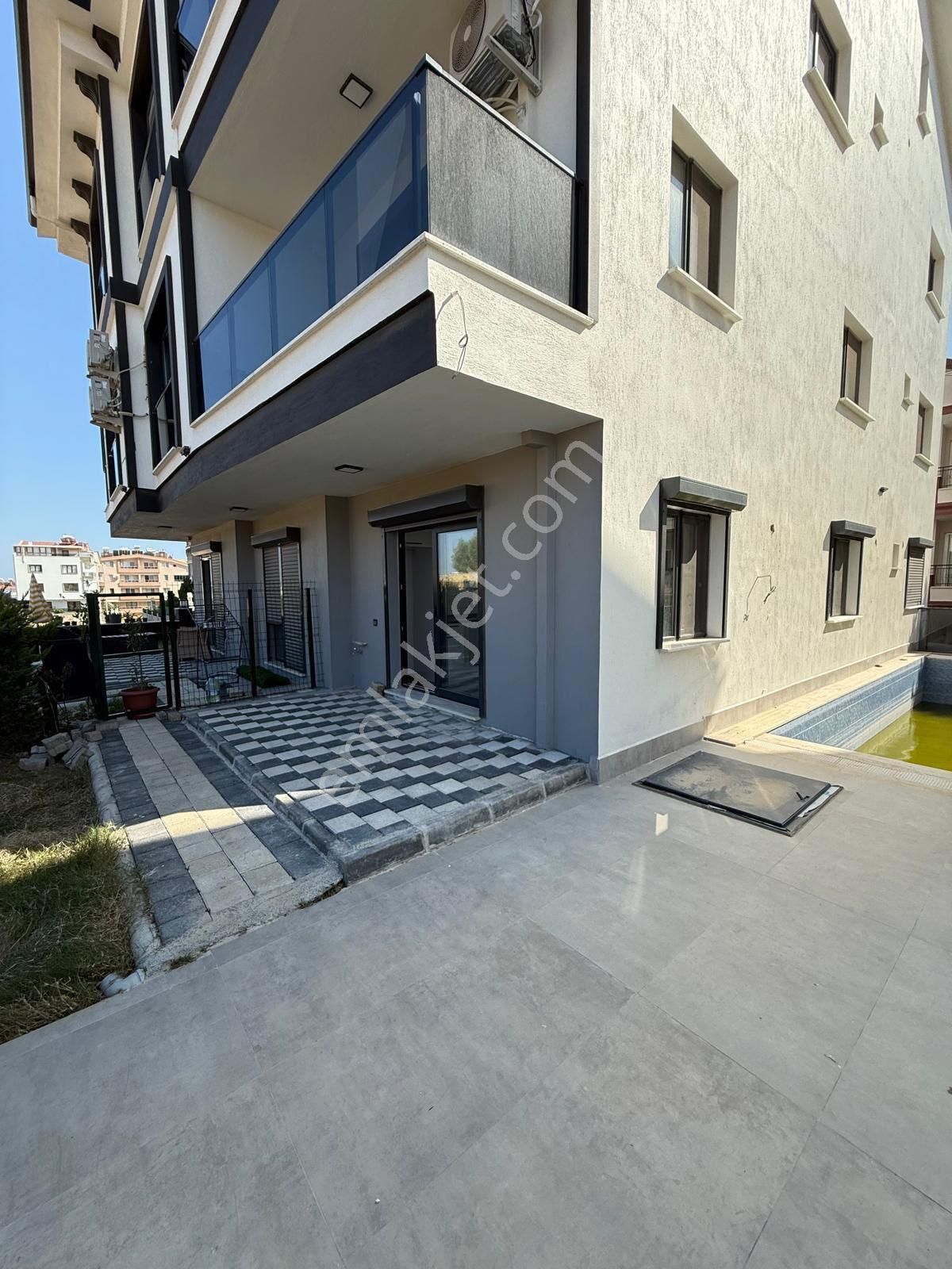 Efeler Havuzlu Bina , 2+1 Giriş Kat Daire - Görsel 6