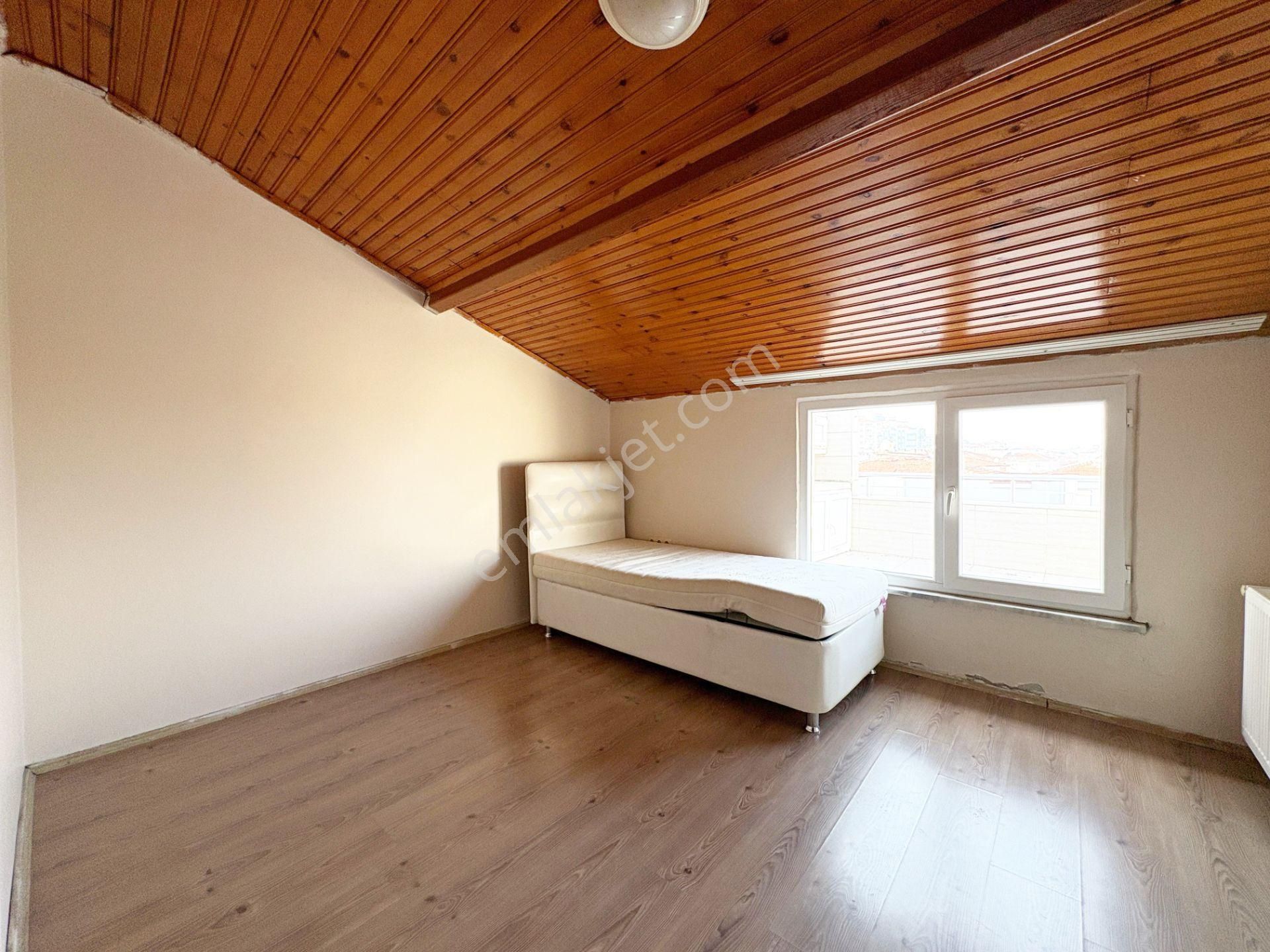 Mudanya Ömerbey De Cadde Üzeri Kiralık Dubleks 5+1 Daire - Görsel 20
