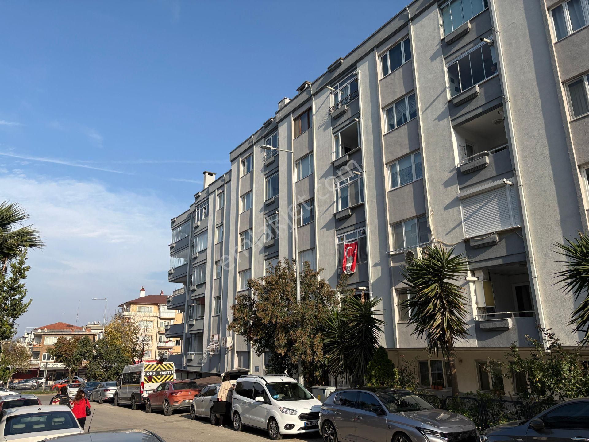 Mudanya Ömerbey De Cadde Üzeri Kiralık Dubleks 5+1 Daire - Görsel 2