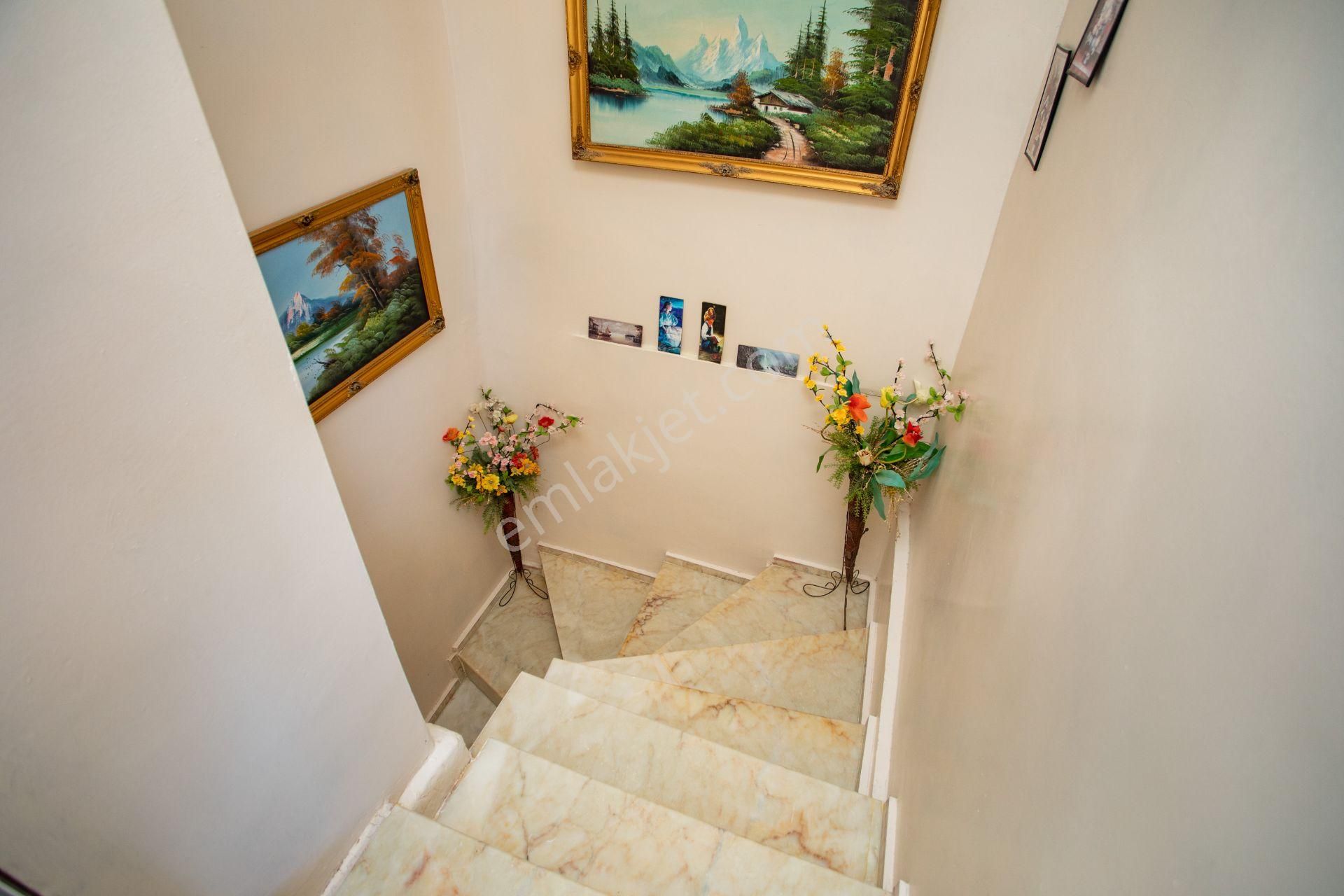 Foça Denizkent Sitesinde Satılık 2+1 Dubleks - Görsel 9