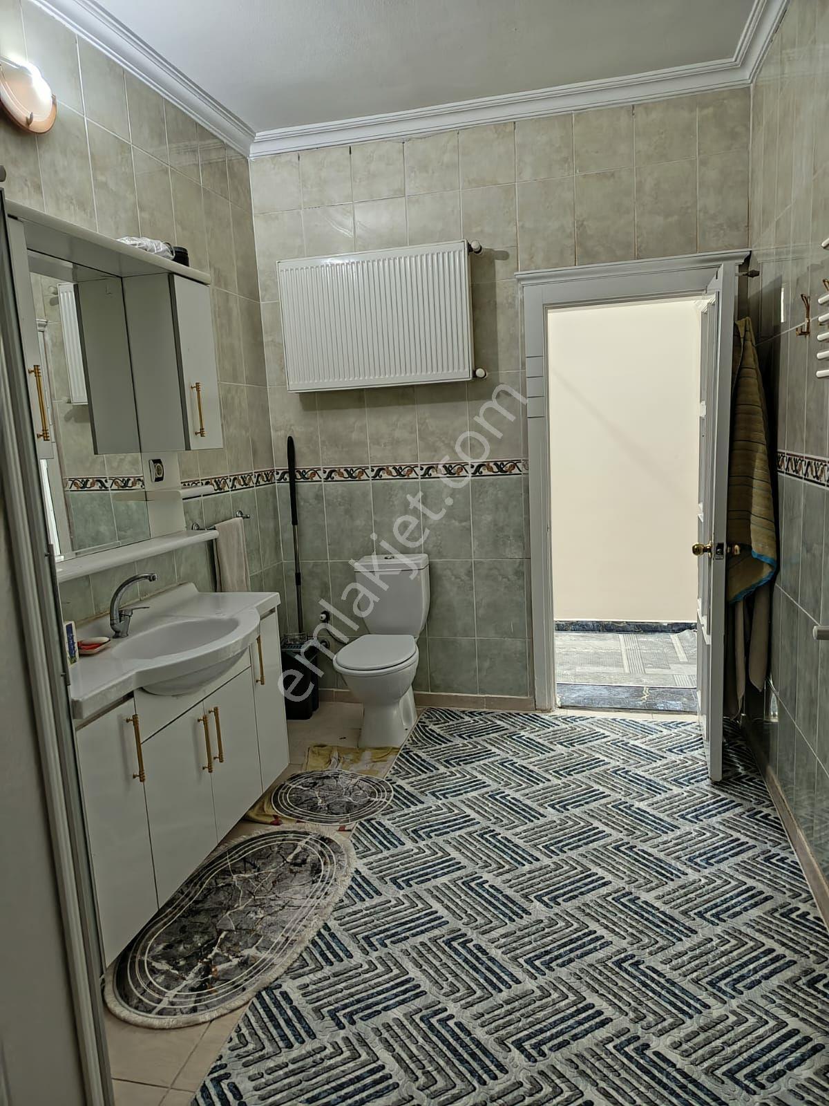 Eryavuz Dan Muhteşem 4+1 Odalı,yalıtımlı,260 Metre,3 Balkonlu,asansörlü,ful,takasa Açık - Görsel 23
