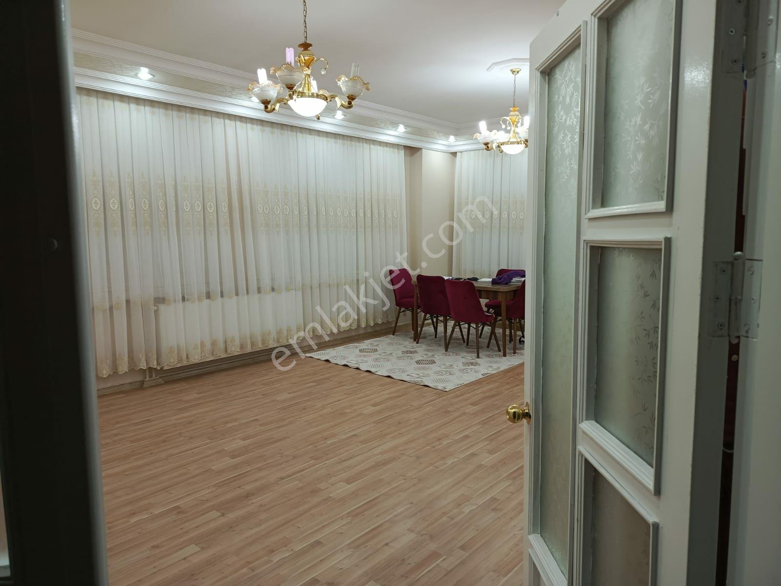 Eryavuz Dan Muhteşem 4+1 Odalı,yalıtımlı,260 Metre,3 Balkonlu,asansörlü,ful,takasa Açık - Görsel 15
