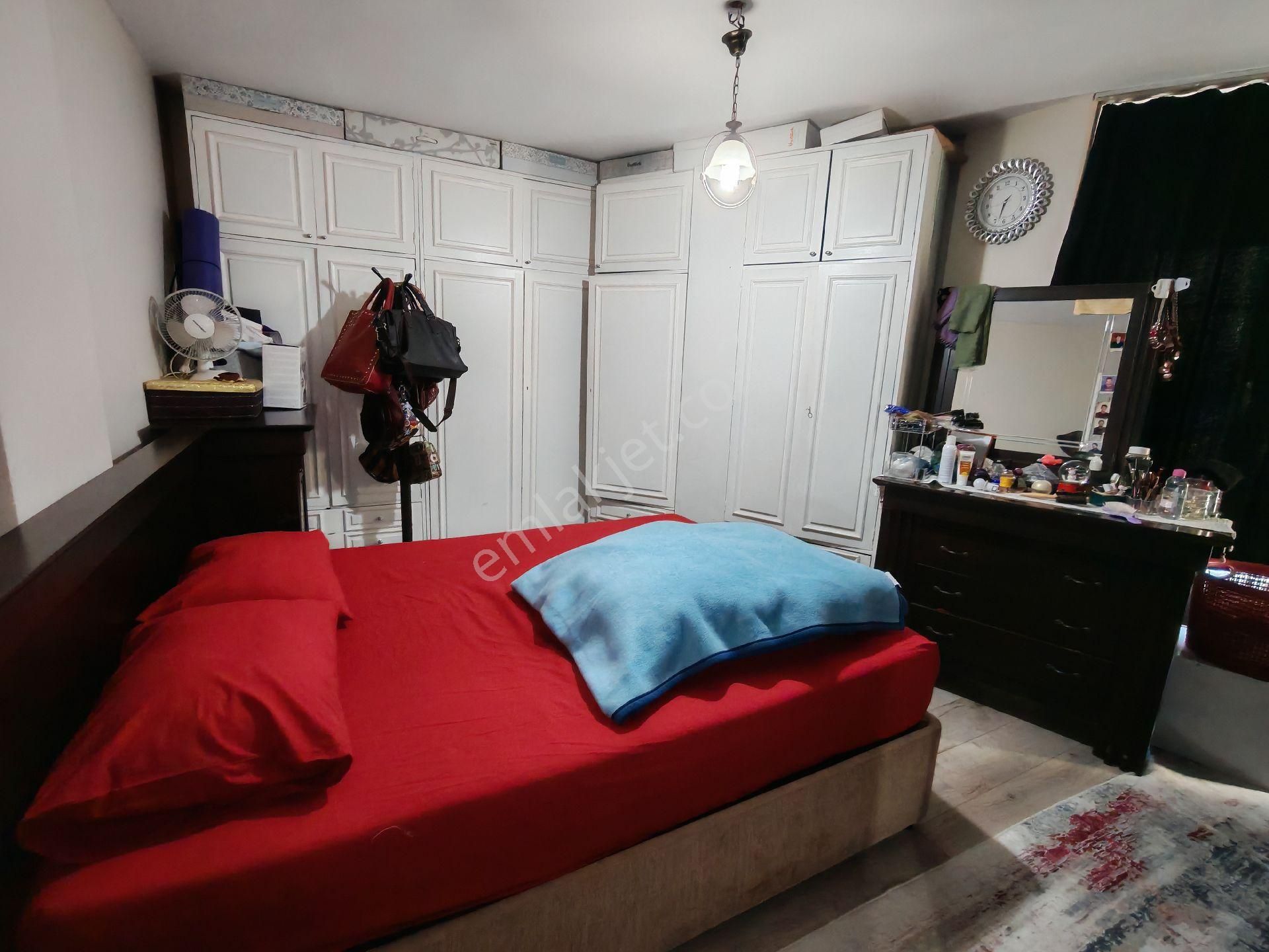 Barış Gayrimenkul'den Umurbey'de Giriş Kat 2+1 Bakımlı Daire. - Görsel 6
