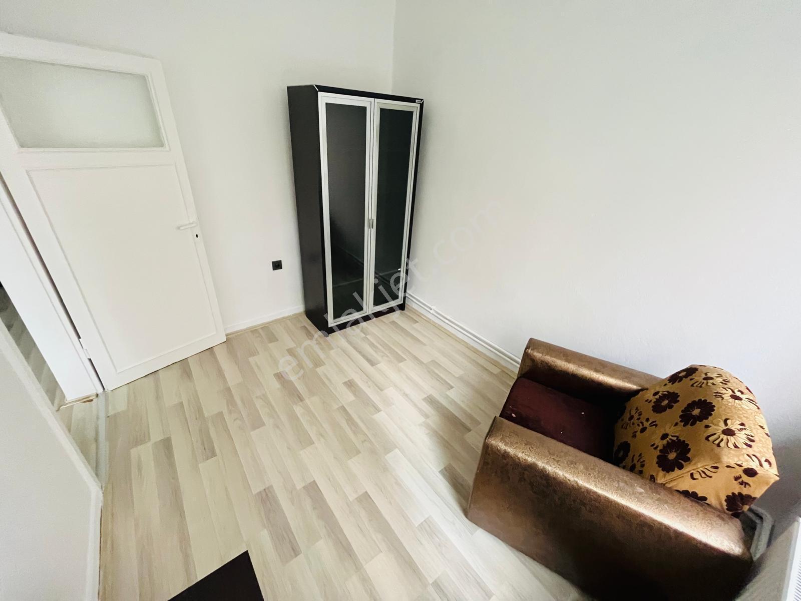 Abidinpaşa'da Okul Sokak Cad. Yakını Giriş Kat Satılık Daire !!! - Görsel 10