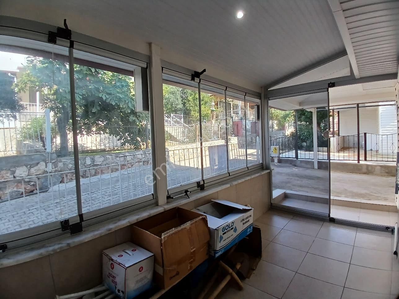 Denize Yürüme Mesafeli Muhteşem Deniz Manzaralı İkiz Villa - Görsel 13
