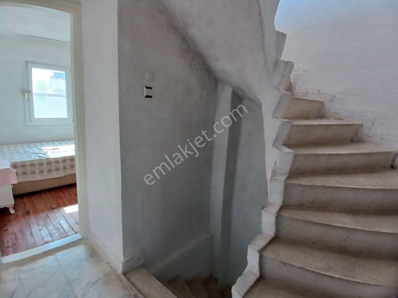 Denize Yürüme Mesafeli Muhteşem Deniz Manzaralı İkiz Villa - Görsel 27