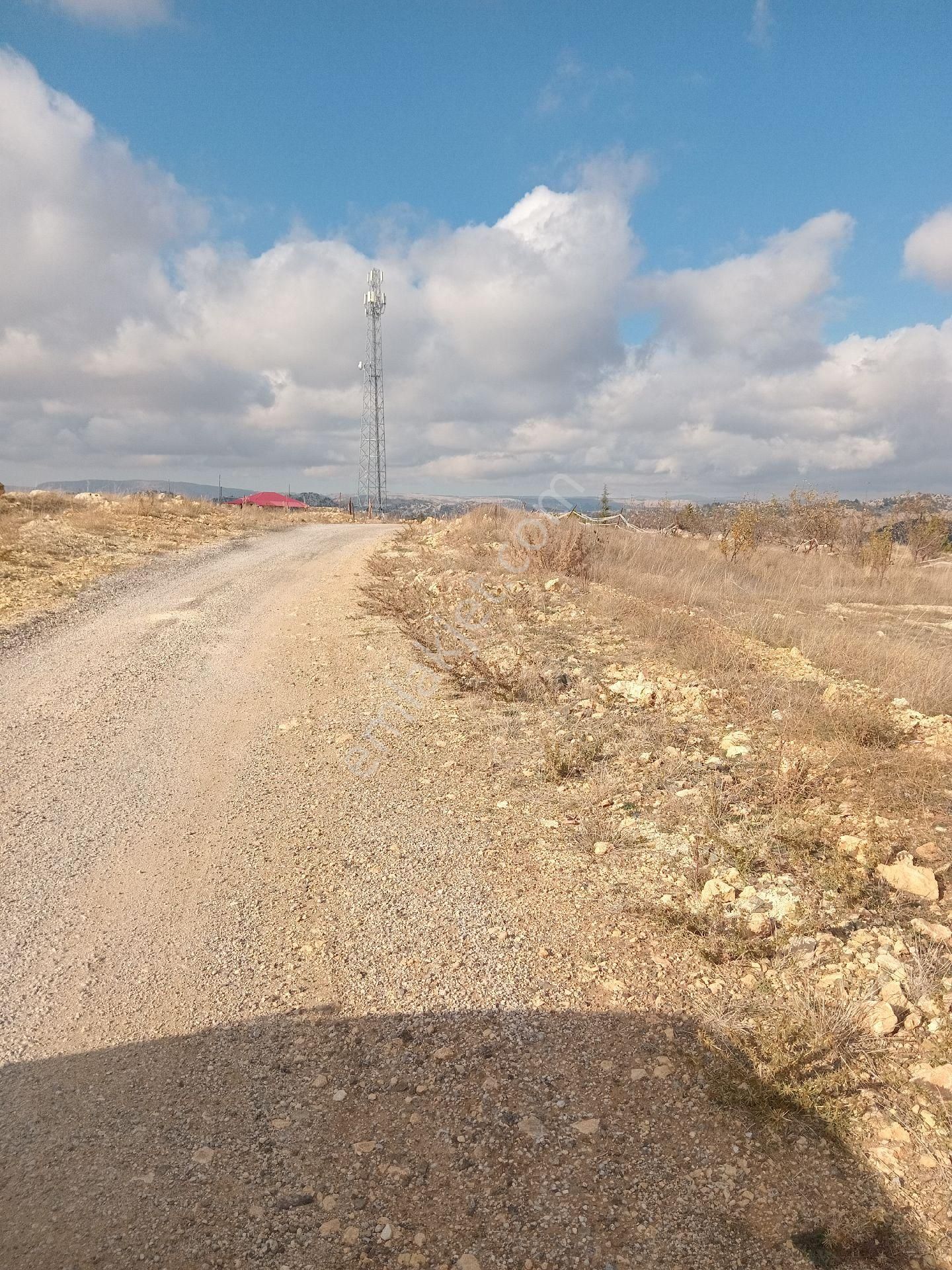 Mersin Erdemli Sorgun Yaylası Karakızgöleti Civarında Gölet Manzaralı 3411 M.kare Satılık Tarla - Görsel 7