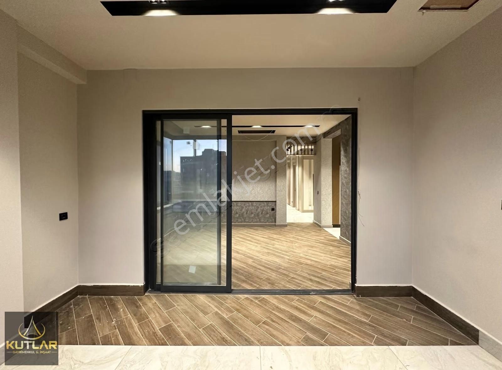 Kutlar'dan Metro Market Civarı Satılık Ultra Lüks 4+1 Daire. - Görsel 25