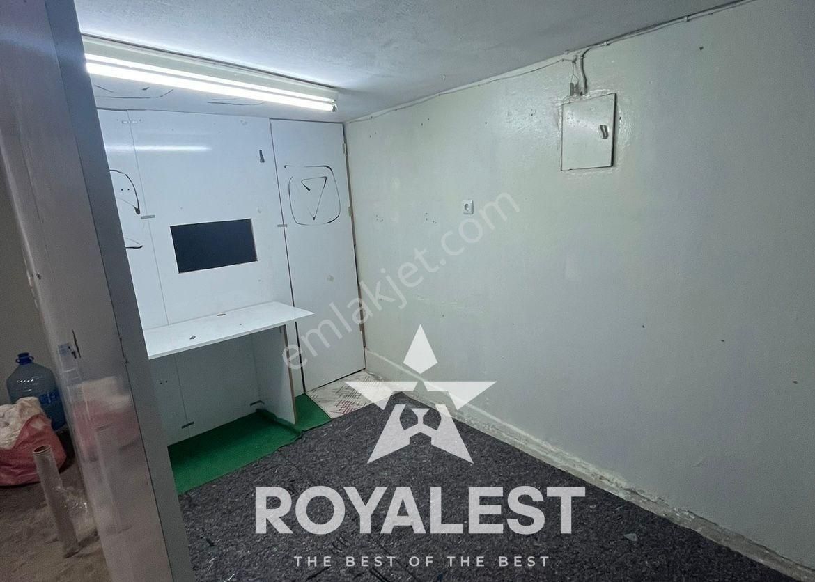 Royalest'ten Köşe Başı 3 Katlı Dükkanlı Fırsat Müstakil Bina - Görsel 16