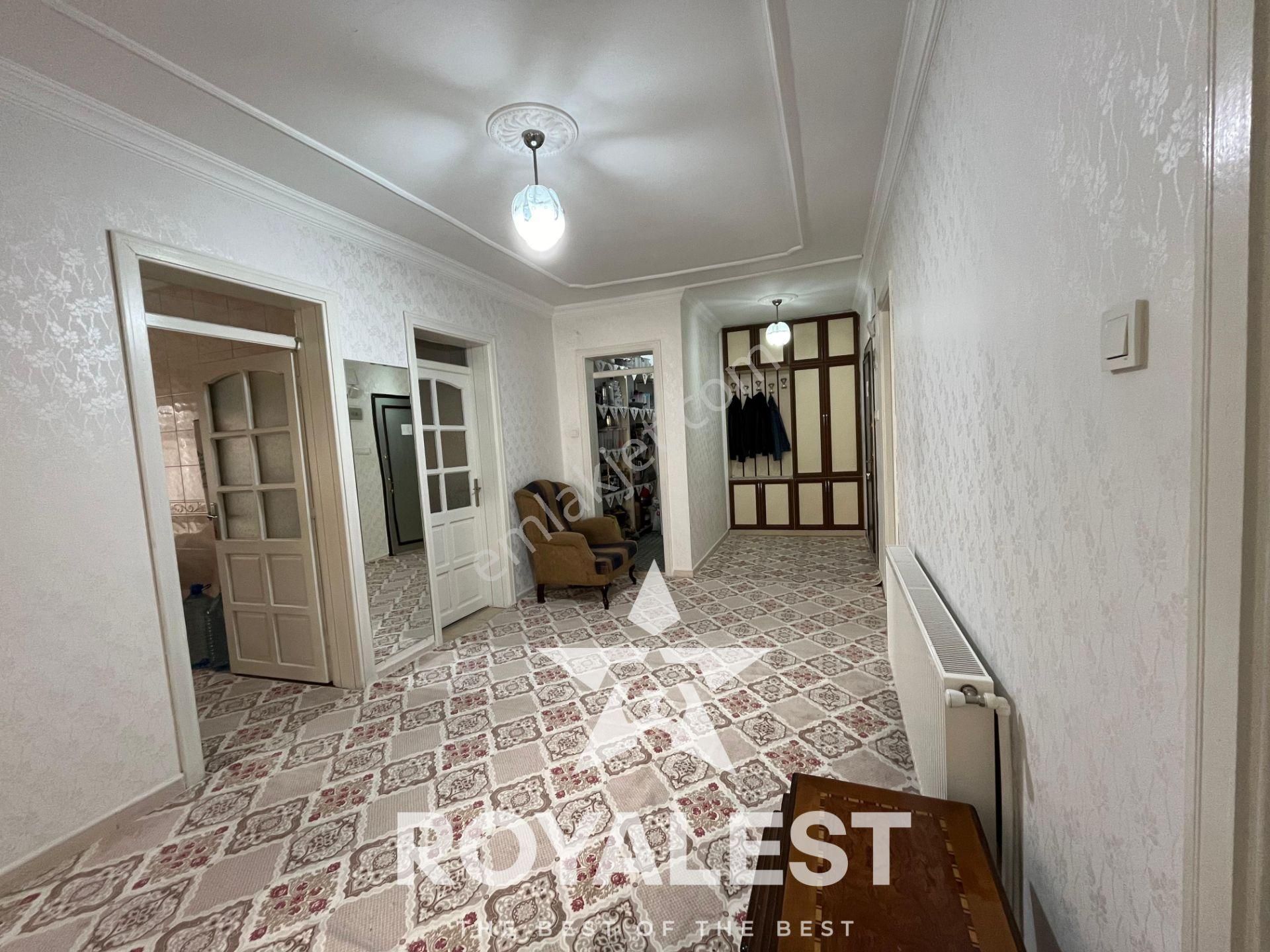 Royalest'ten Köşe Başı 3 Katlı Dükkanlı Fırsat Müstakil Bina - Görsel 10