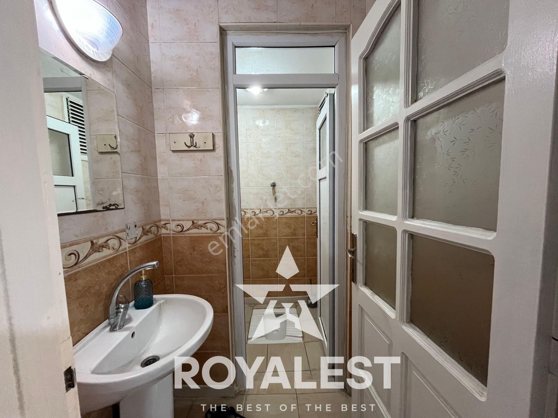 Royalest'ten Köşe Başı 3 Katlı Dükkanlı Fırsat Müstakil Bina - Görsel 4