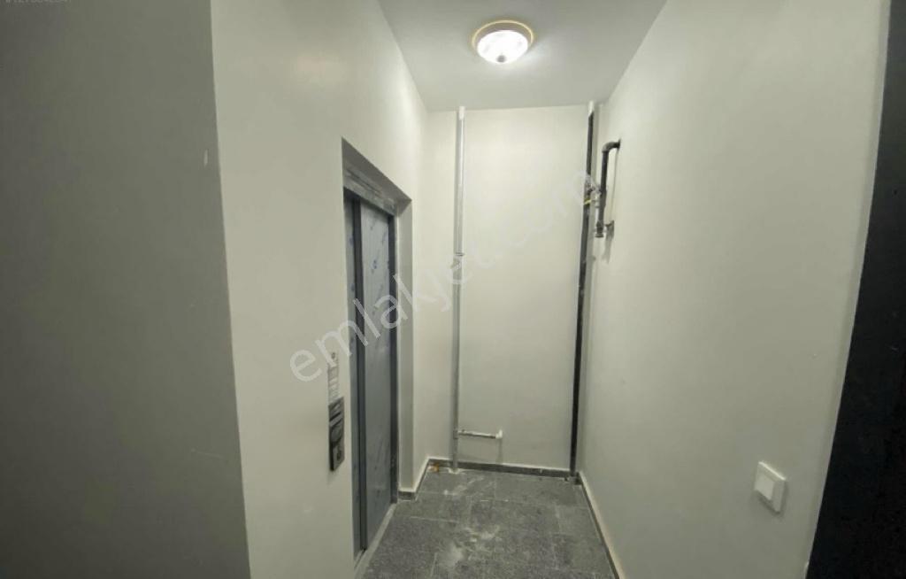 Çamlıca Mahallesinde 3+1 Giyinme Odalı Satılık Daire - Görsel 35