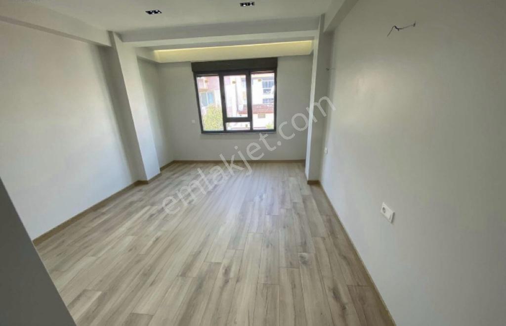 Çamlıca Mahallesinde 3+1 Giyinme Odalı Satılık Daire - Görsel 13