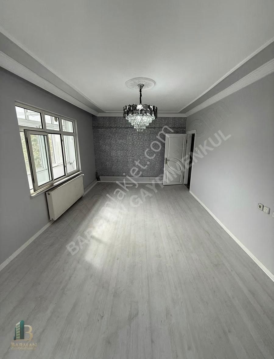 Sultangazi'de Mükemmel Konumda 120 M² 2+1 !!!fırsat Fiyat!!! - Görsel 9