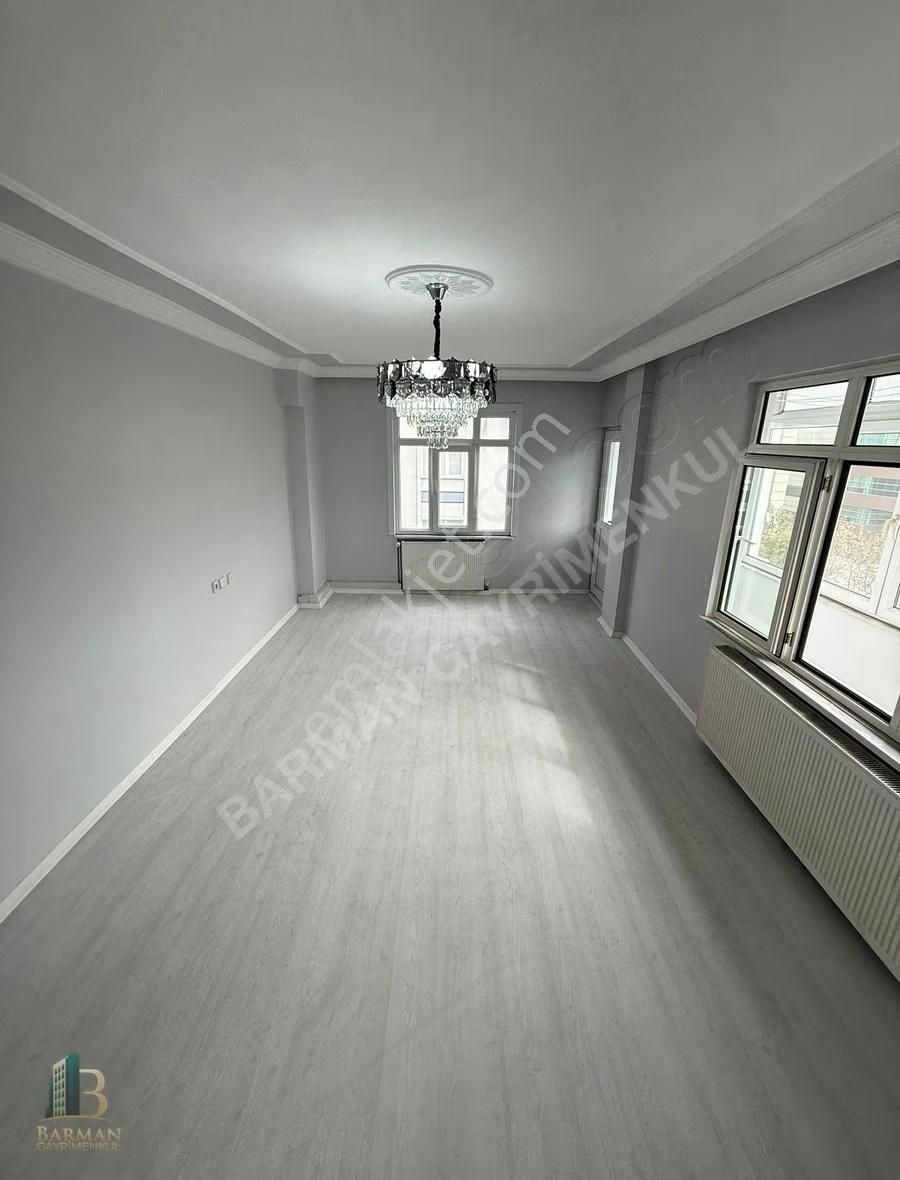 Sultangazi'de Mükemmel Konumda 120 M² 2+1 !!!fırsat Fiyat!!! - Görsel 3