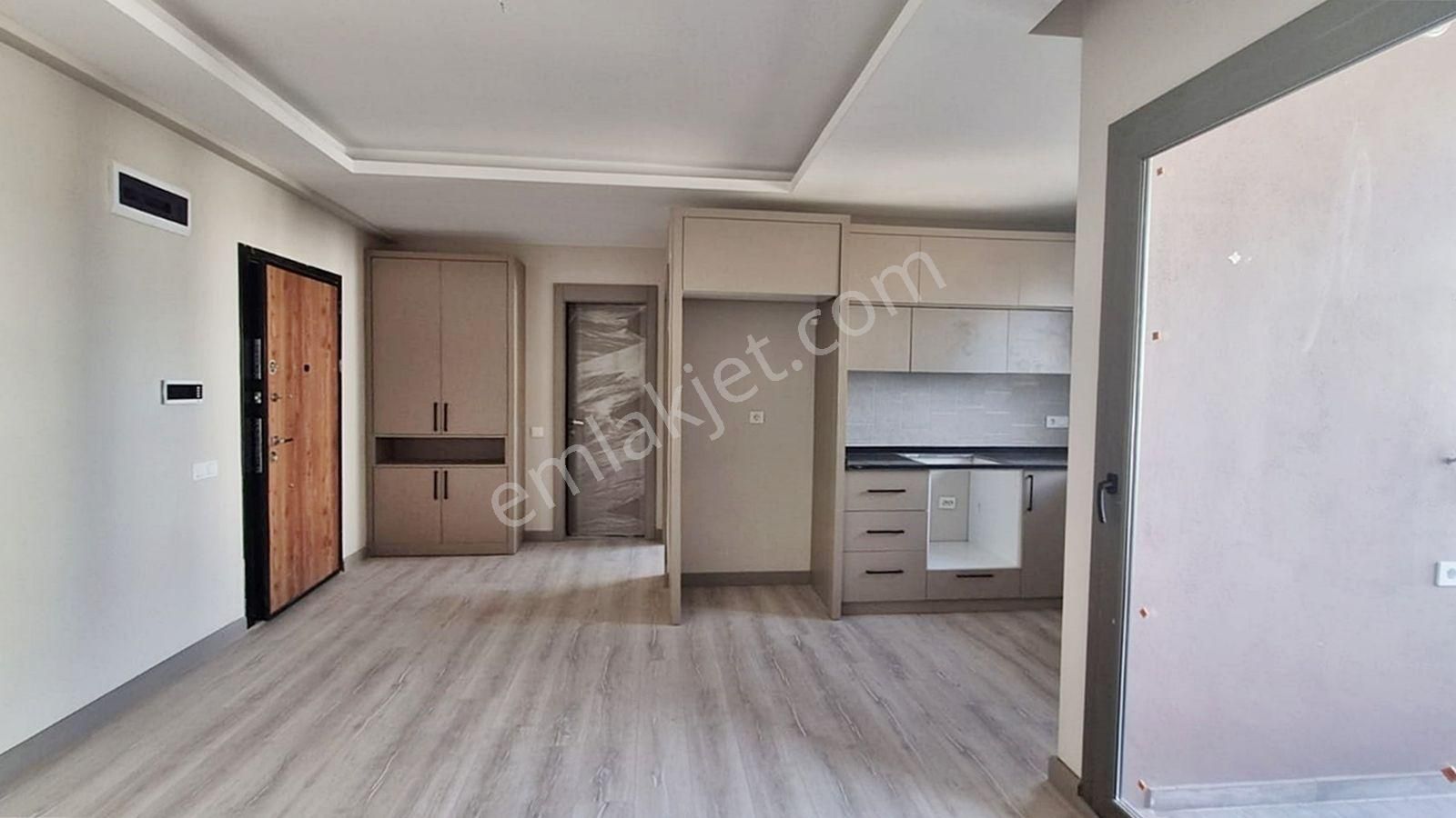 Win'den Kocahasanlı'da Denize Sıfır Satılık 1+1 Daire - Görsel 5