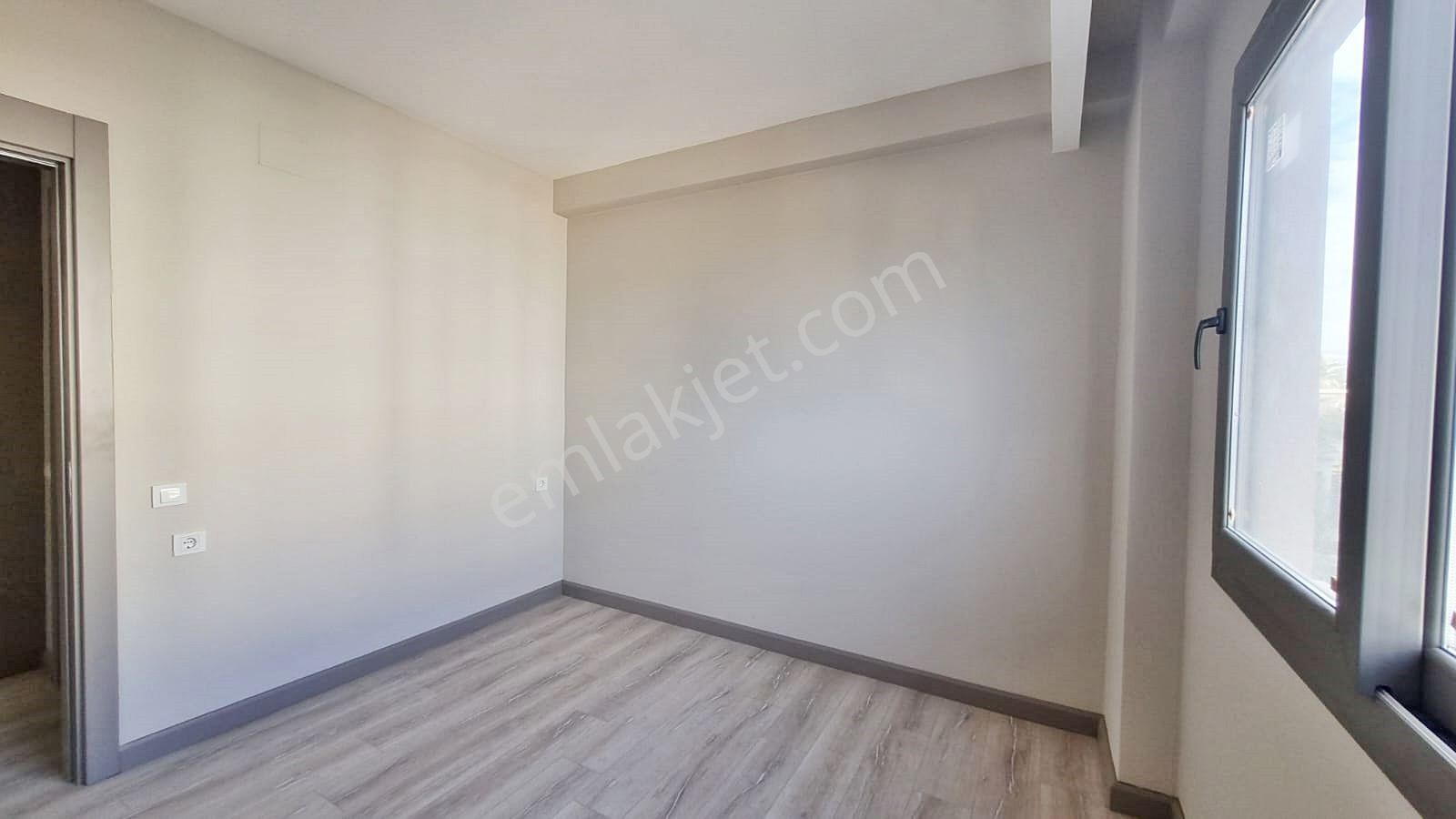Win'den Kocahasanlı'da Denize Sıfır Satılık 1+1 Daire - Görsel 16