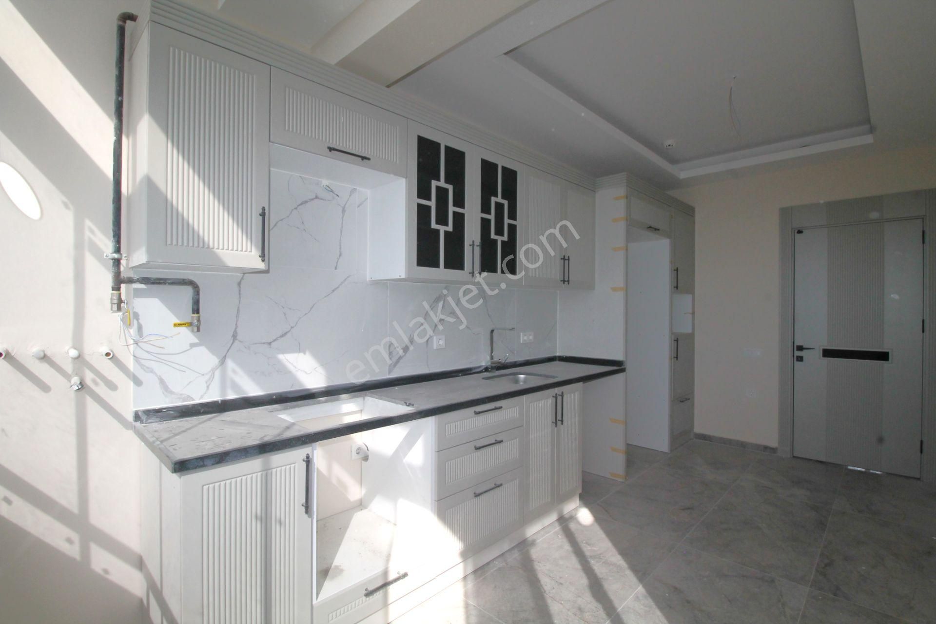 Retro’dan Akdeniz Mah’de Lüks Konsept Site İçi B.mutfak Fırsat 2+1 - Görsel 5