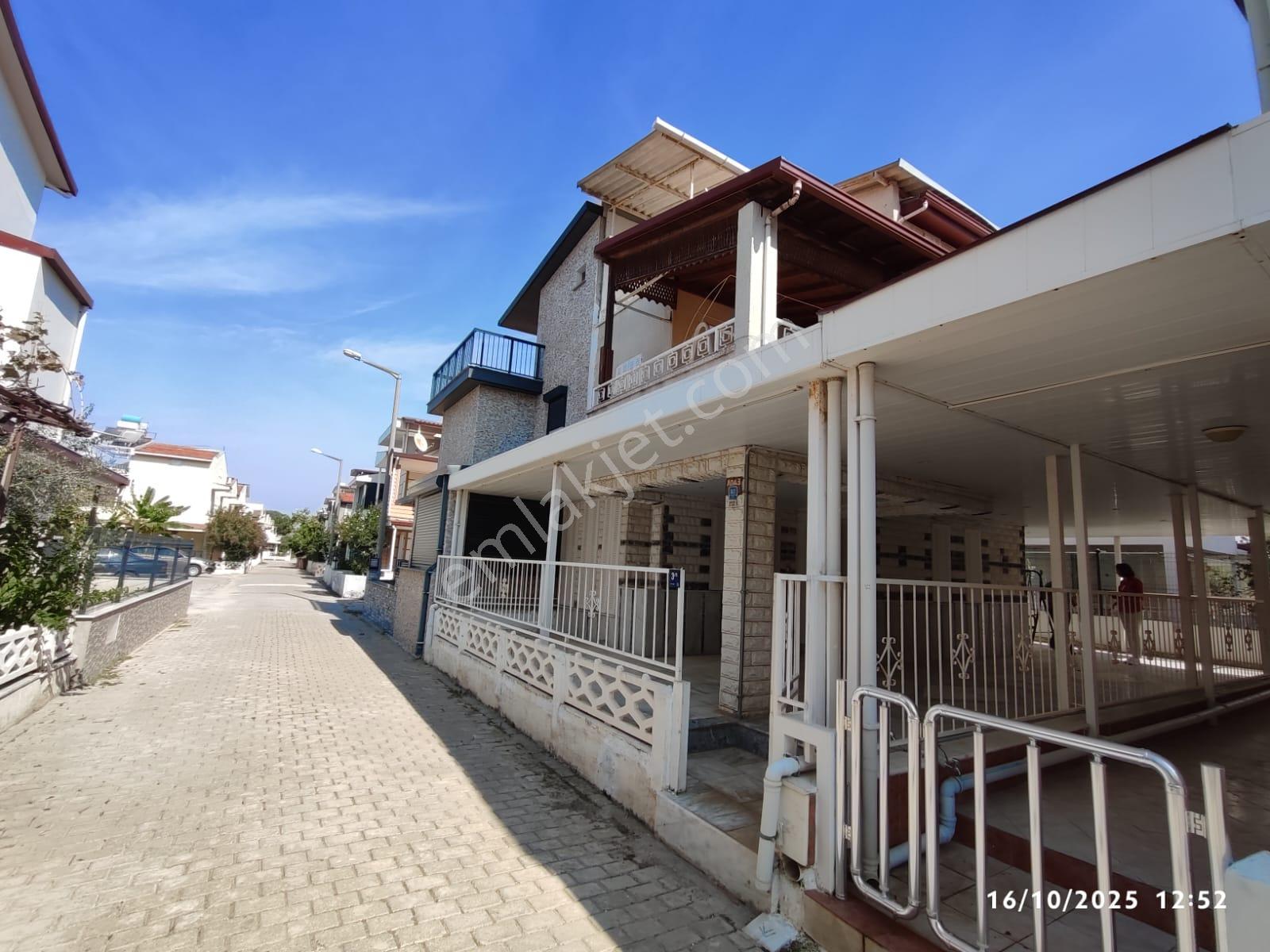 Kuşadası Davutlarda Satılık 3+1 Triplex Yazlık İndirimli! - Görsel 2