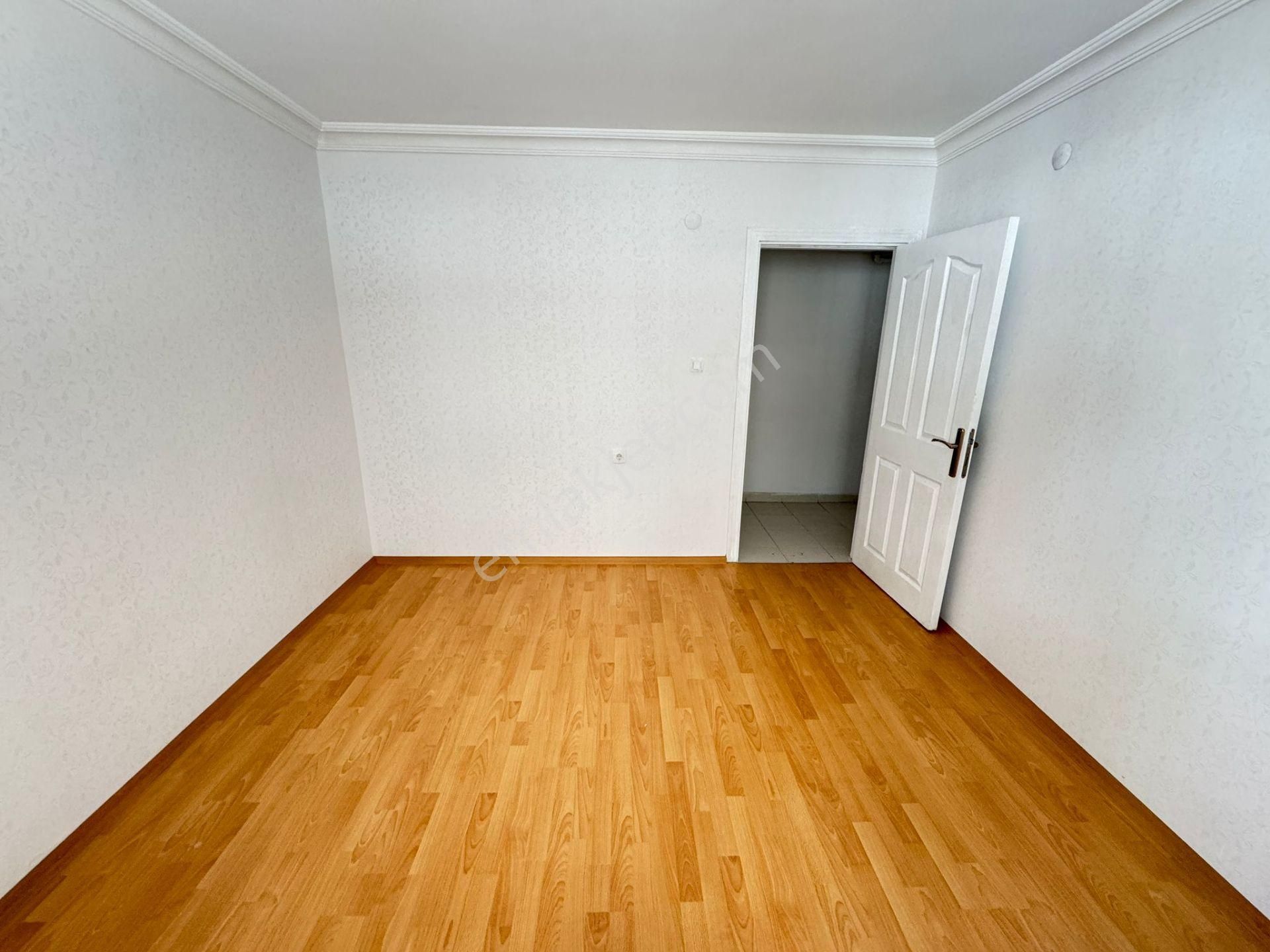 Altındağ - Battalgazi Mahallesinde Caddeye Yakın, 3 Cepheli, Asansörlü 3+1 Satılık Daire !!! - Görsel 15