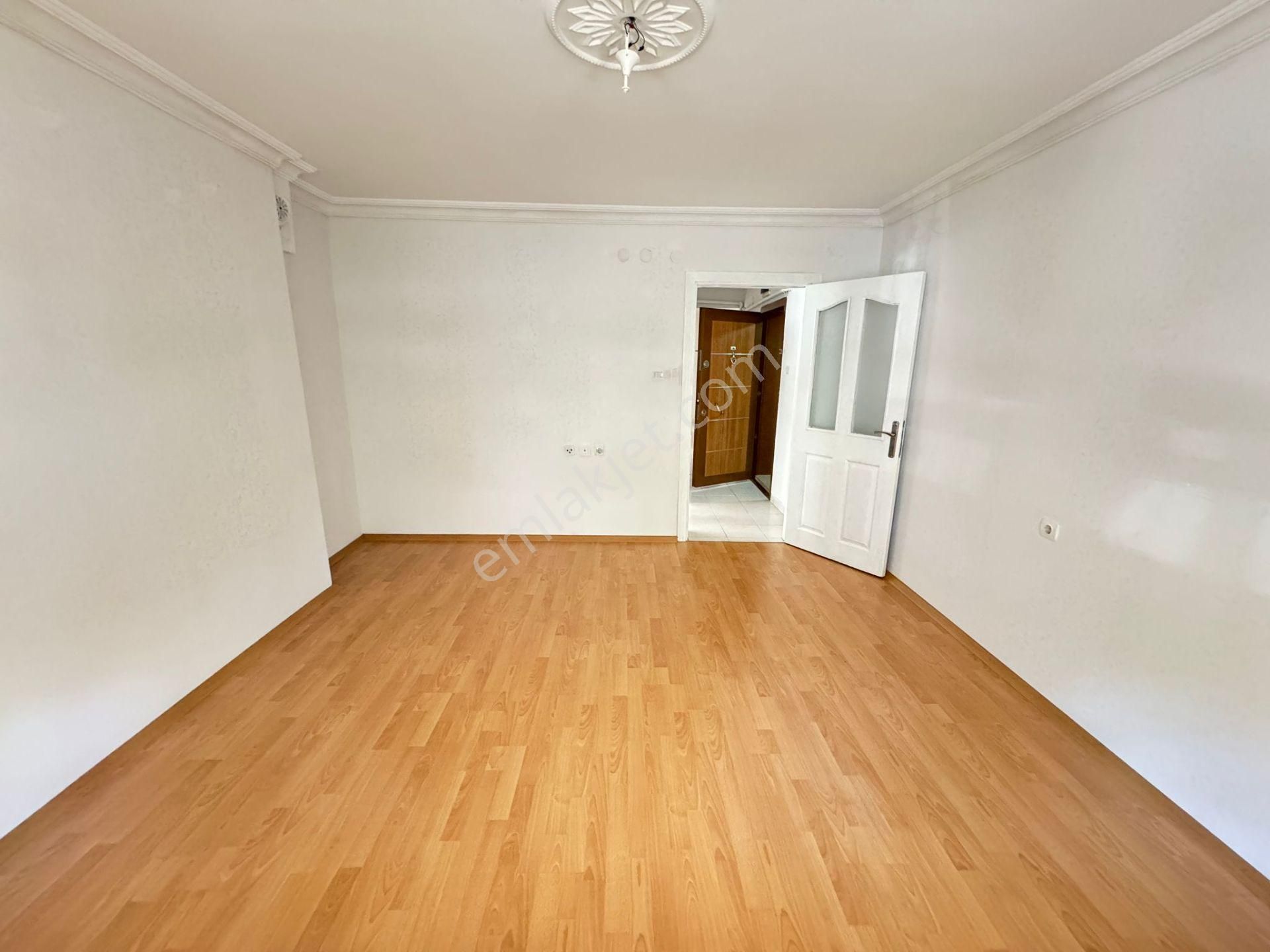 Altındağ - Battalgazi Mahallesinde Caddeye Yakın, 3 Cepheli, Asansörlü 3+1 Satılık Daire !!! - Görsel 11