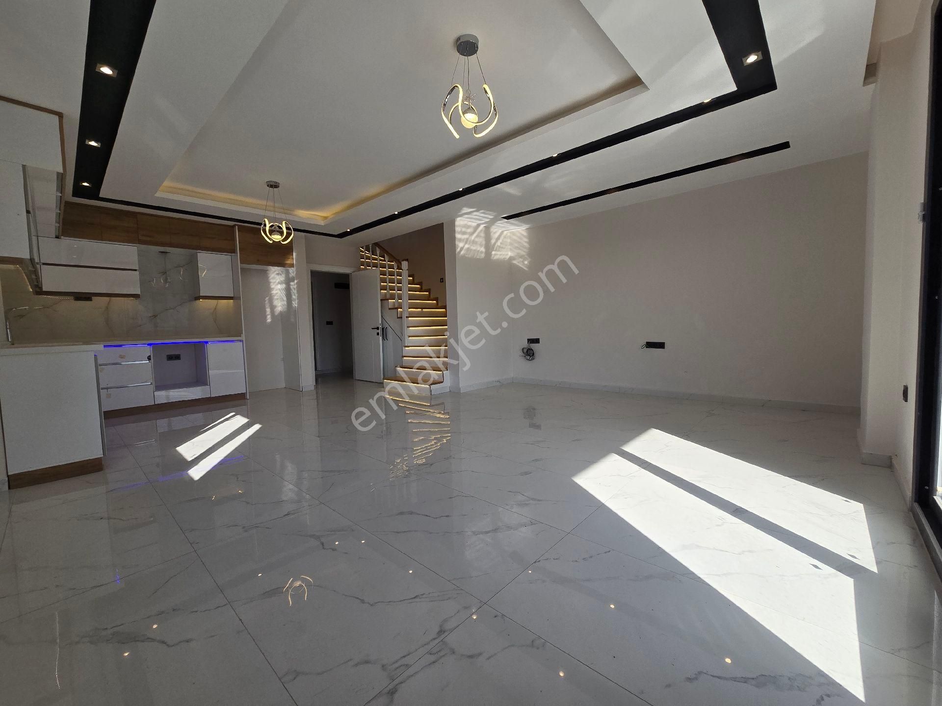 Didim De Denize Yakın Tam Müstakil Otoparklı Havuzlu İskanlı 4+1 Lüks Villa - Görsel 8