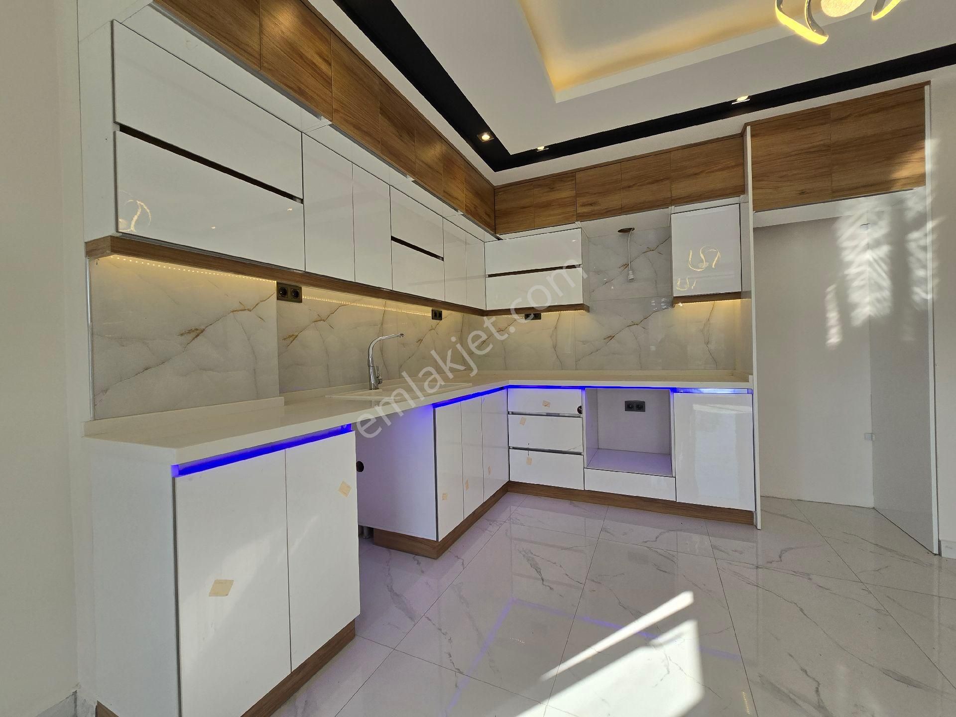 Didim De Denize Yakın Tam Müstakil Otoparklı Havuzlu İskanlı 4+1 Lüks Villa - Görsel 9