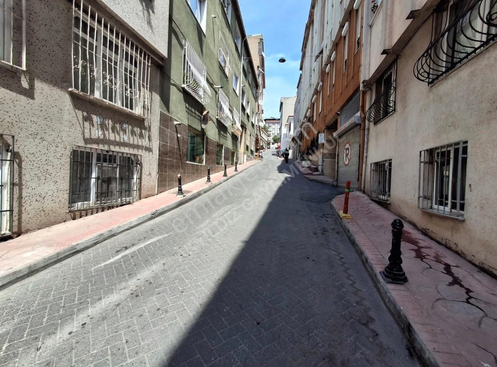 Sütlüce'de 2 Katlı 50 M2 Otomatik Kepenkli Depo-dükkan - Görsel 32